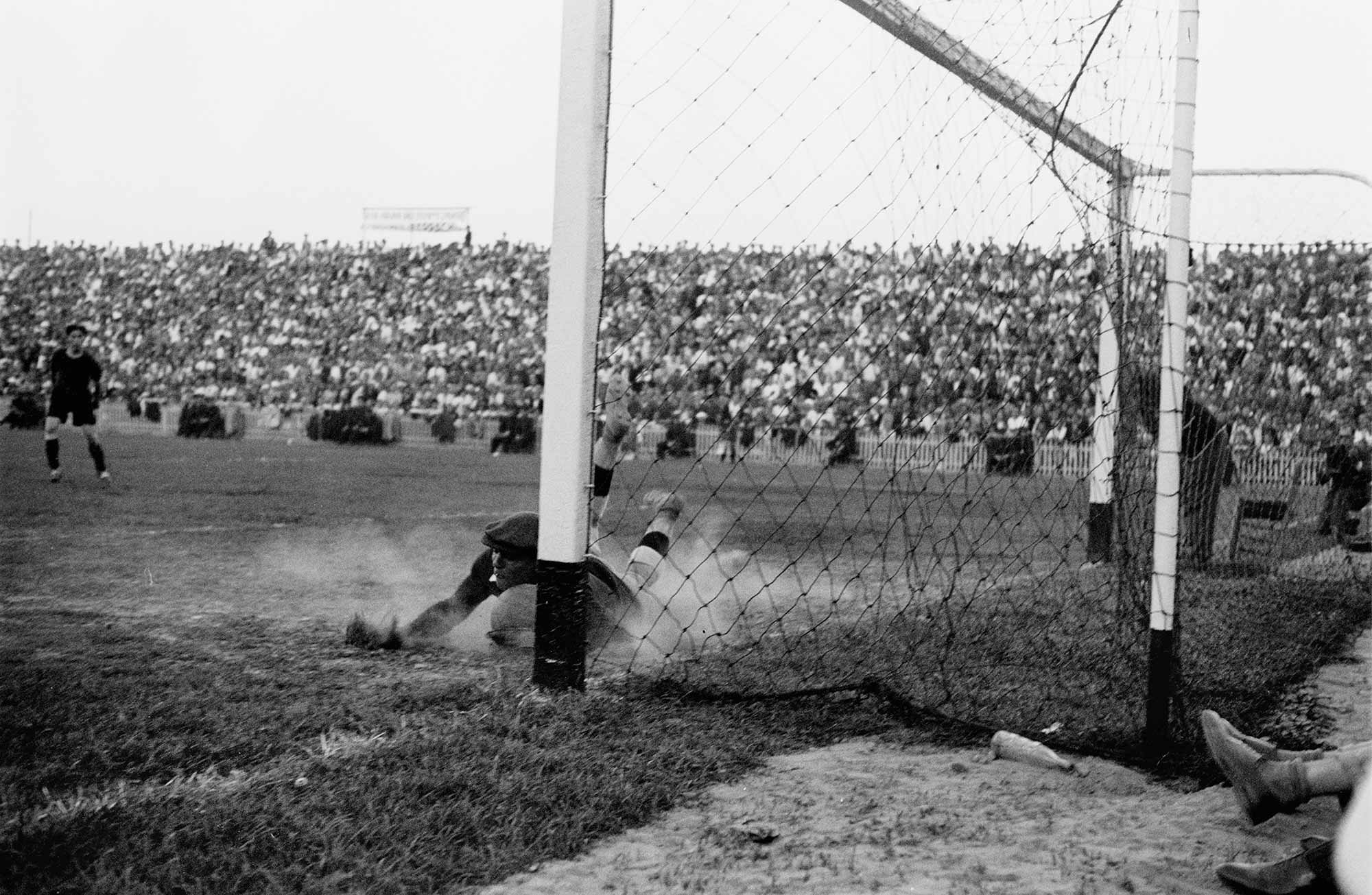 Aturada Ricardo Zamora