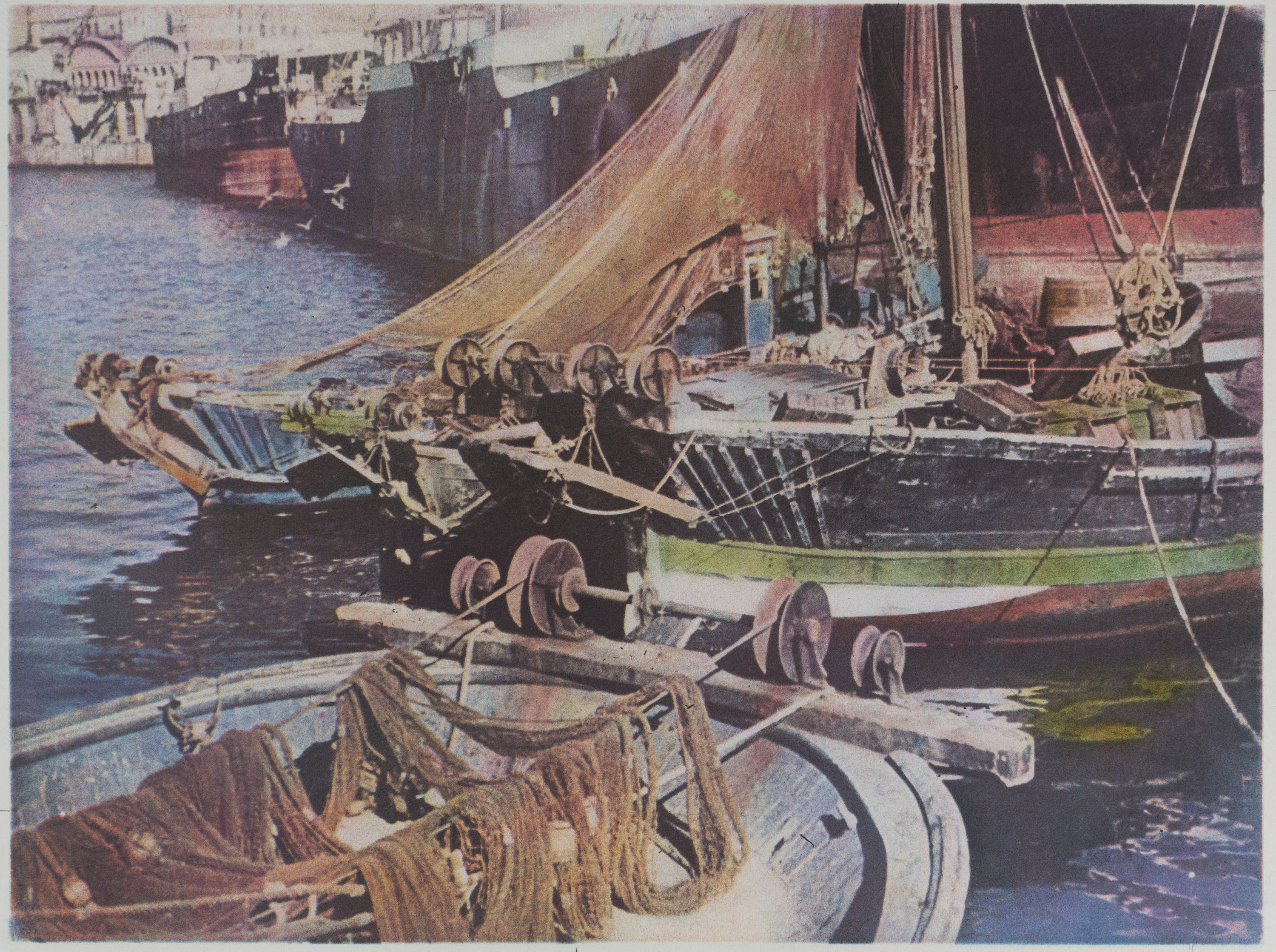 Josep Maria Casals i Ariet - Barques al port - Cap a 1945 image for: Josep Maria Casals i Ariet - Barques al port - Cap a 1945