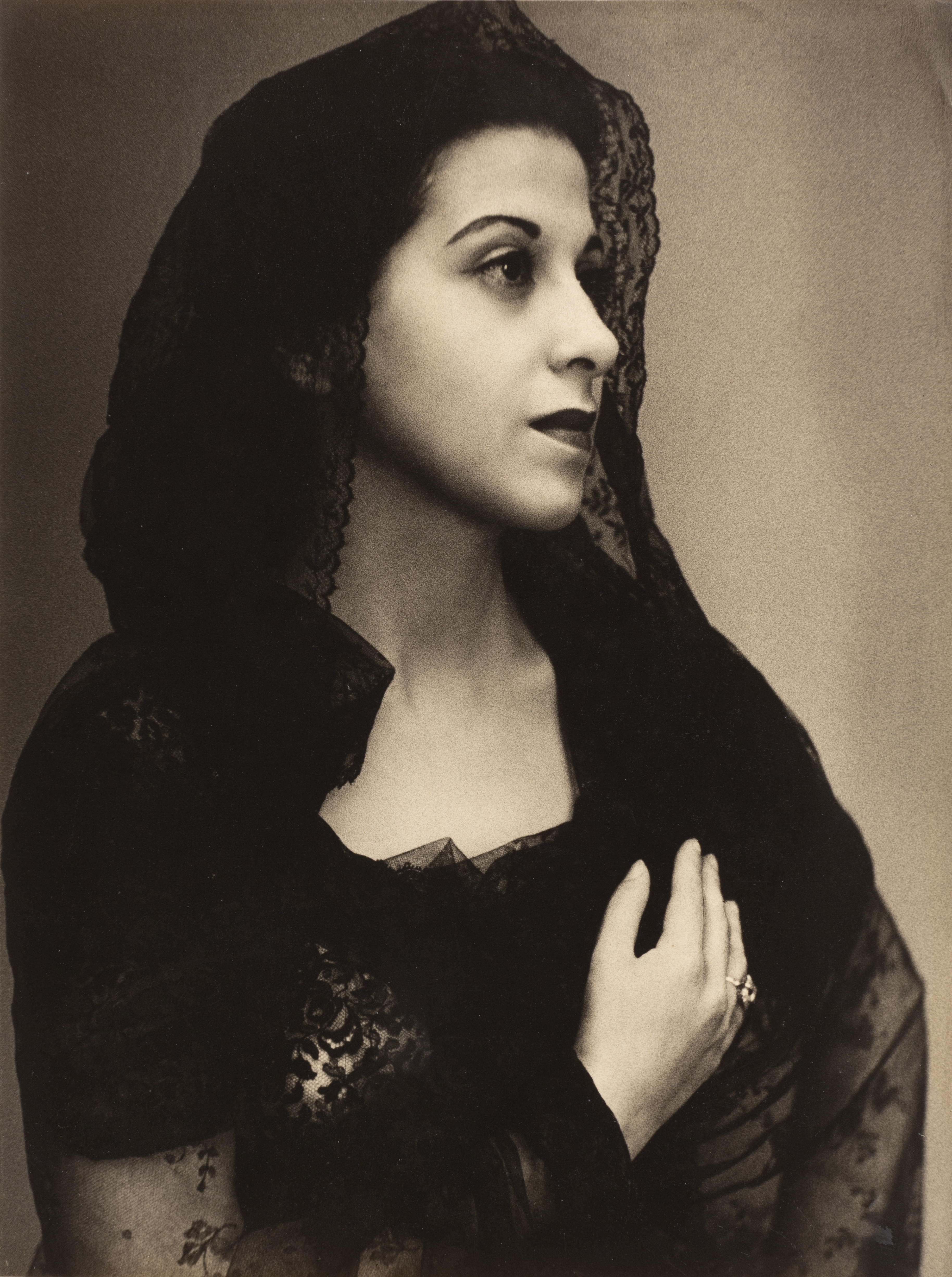 image for: Otho Lloyd - Retrat de Nila Amparo - 1948