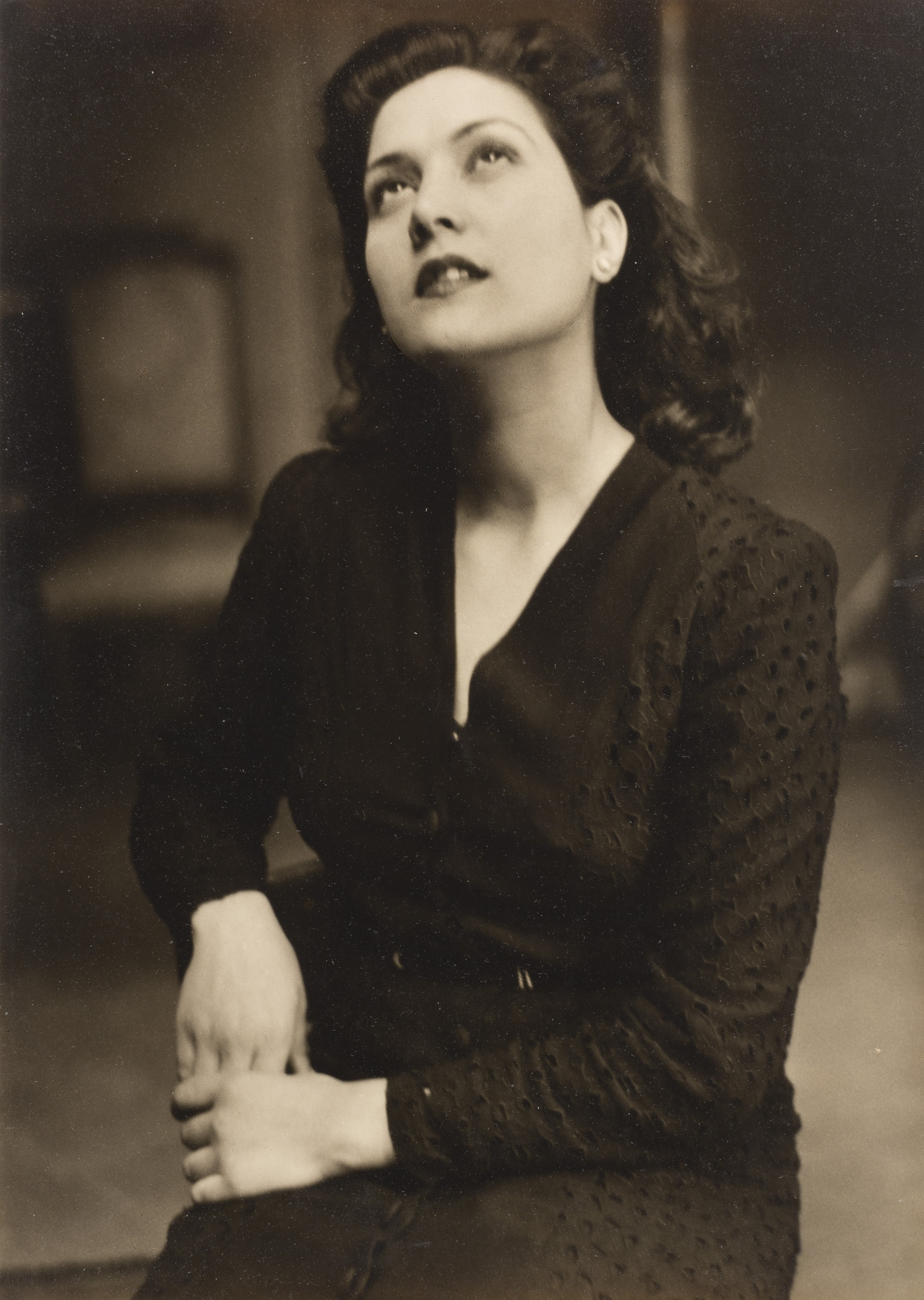 image for: Otho Lloyd - Retrat de noia - Cap a 1946