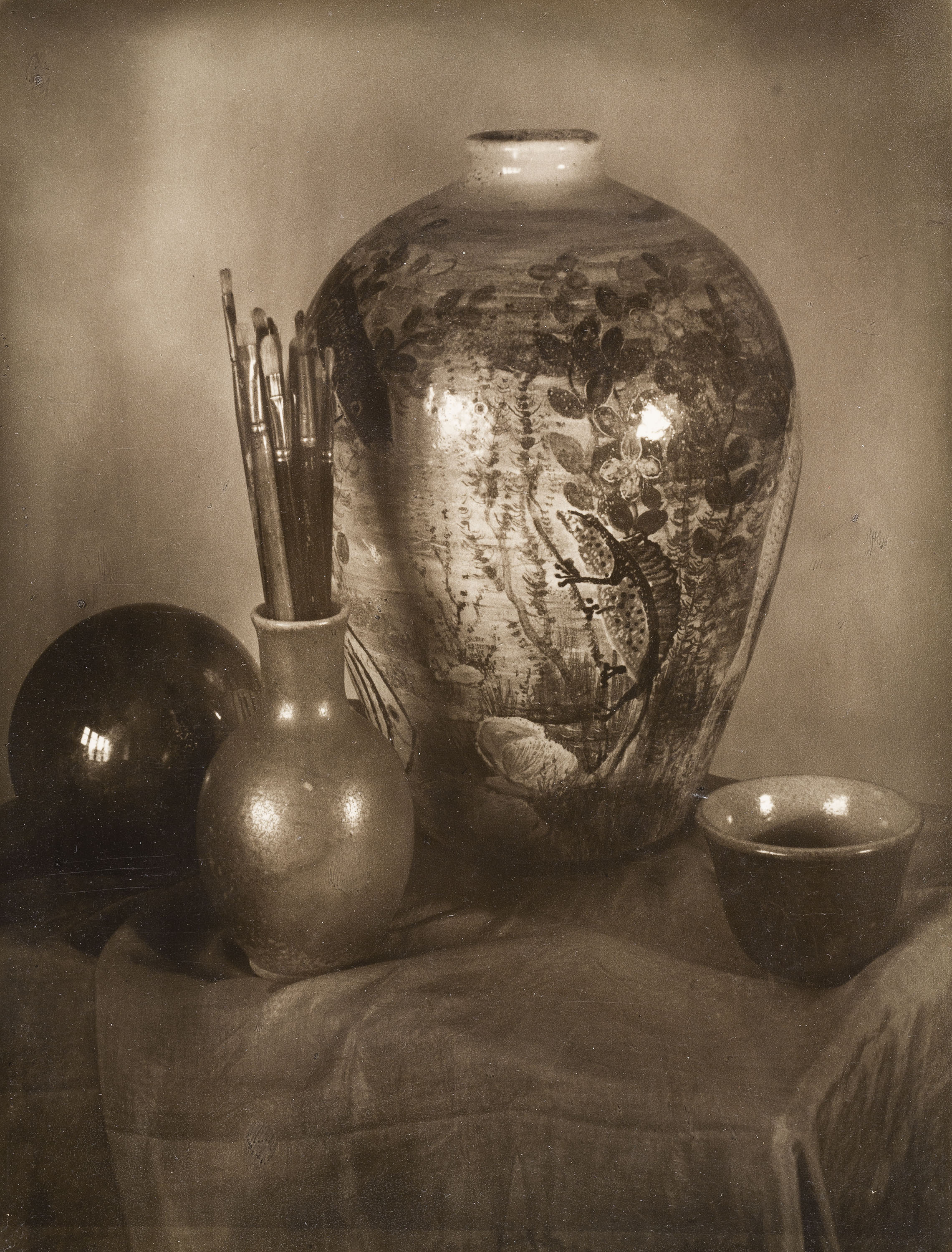 image for: Otho Lloyd - Natura morta - Cap a 1945