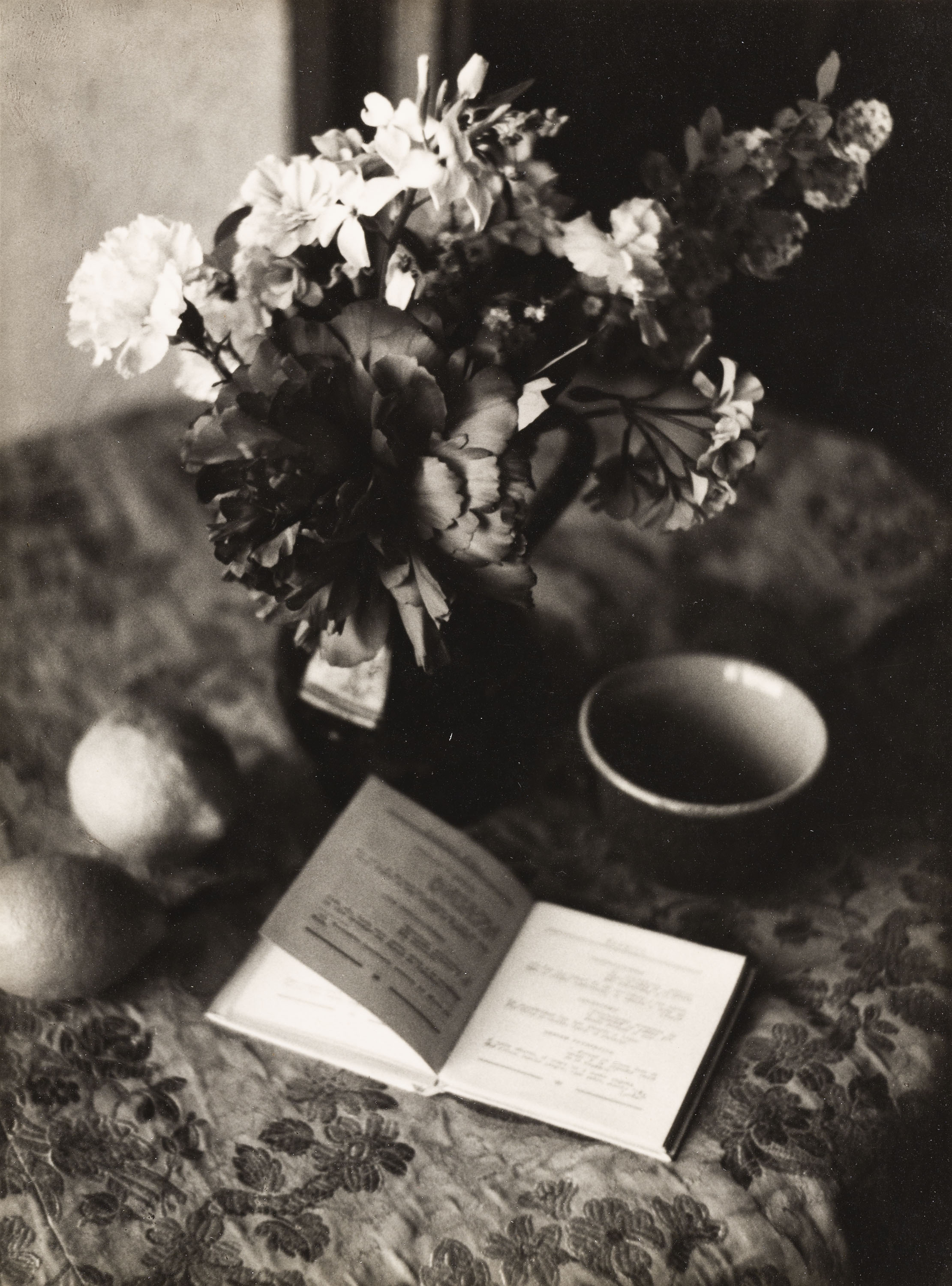 image for: Otho Lloyd - Natura morta - Cap a 1946