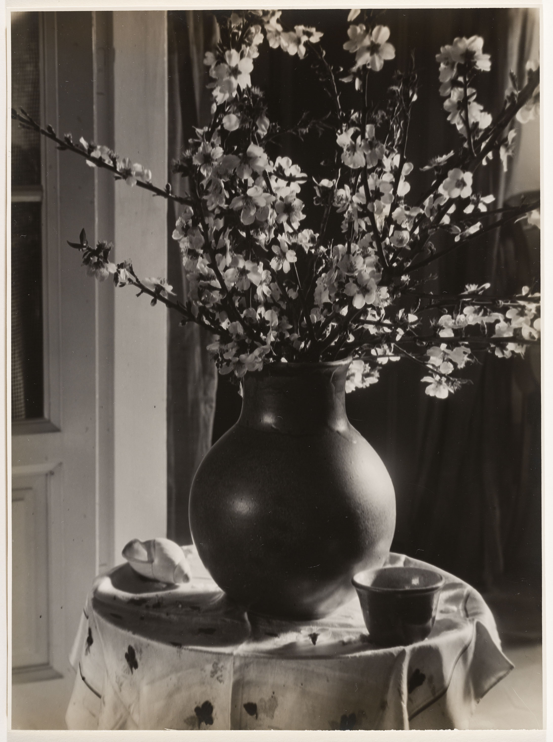 image for: Otho Lloyd - Natura morta - Cap a 1944-1950
