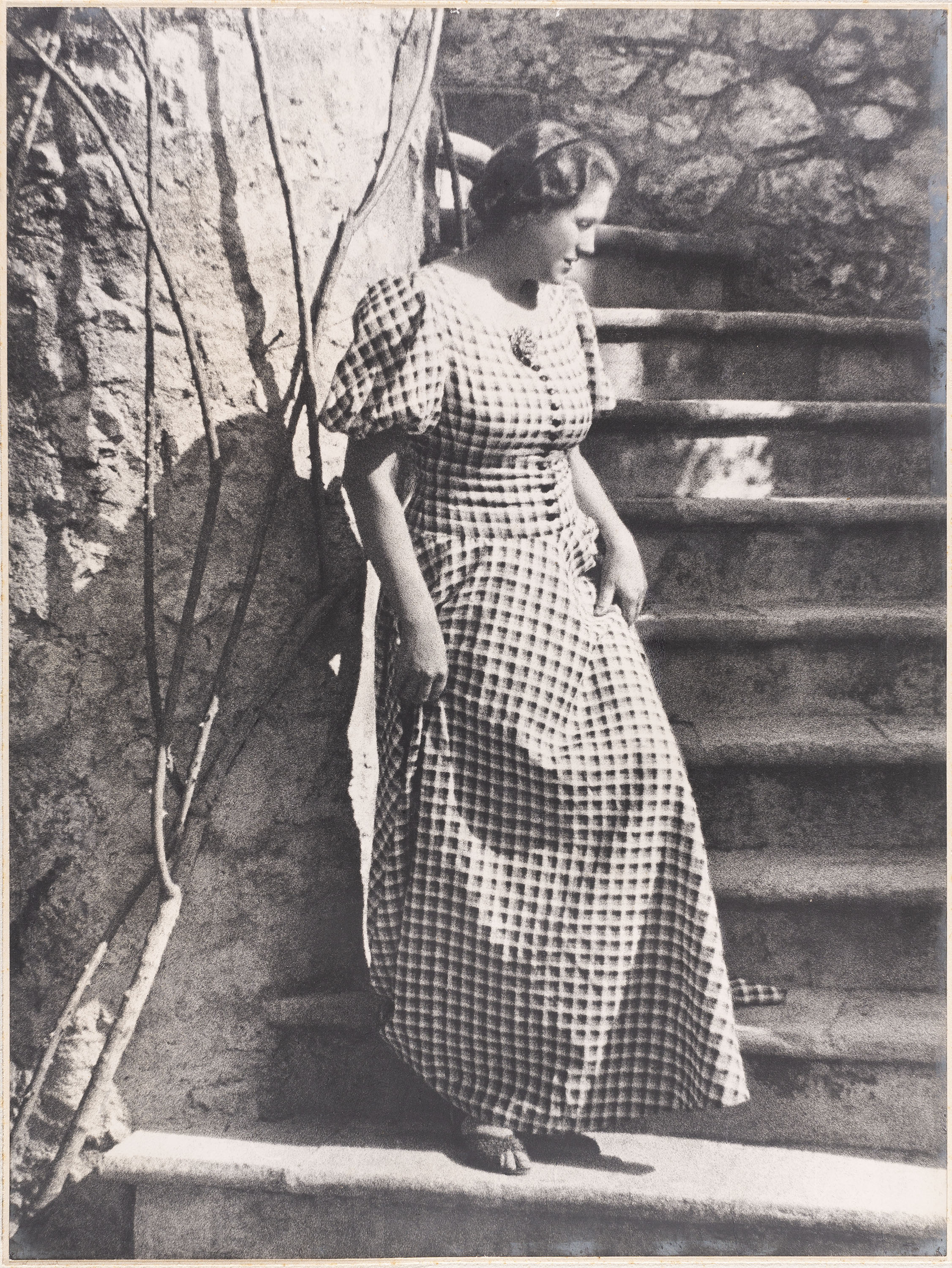 image for: Otho Lloyd - Olga Sacharoff a la casa del Putxet (Barcelona) - Cap a 1940