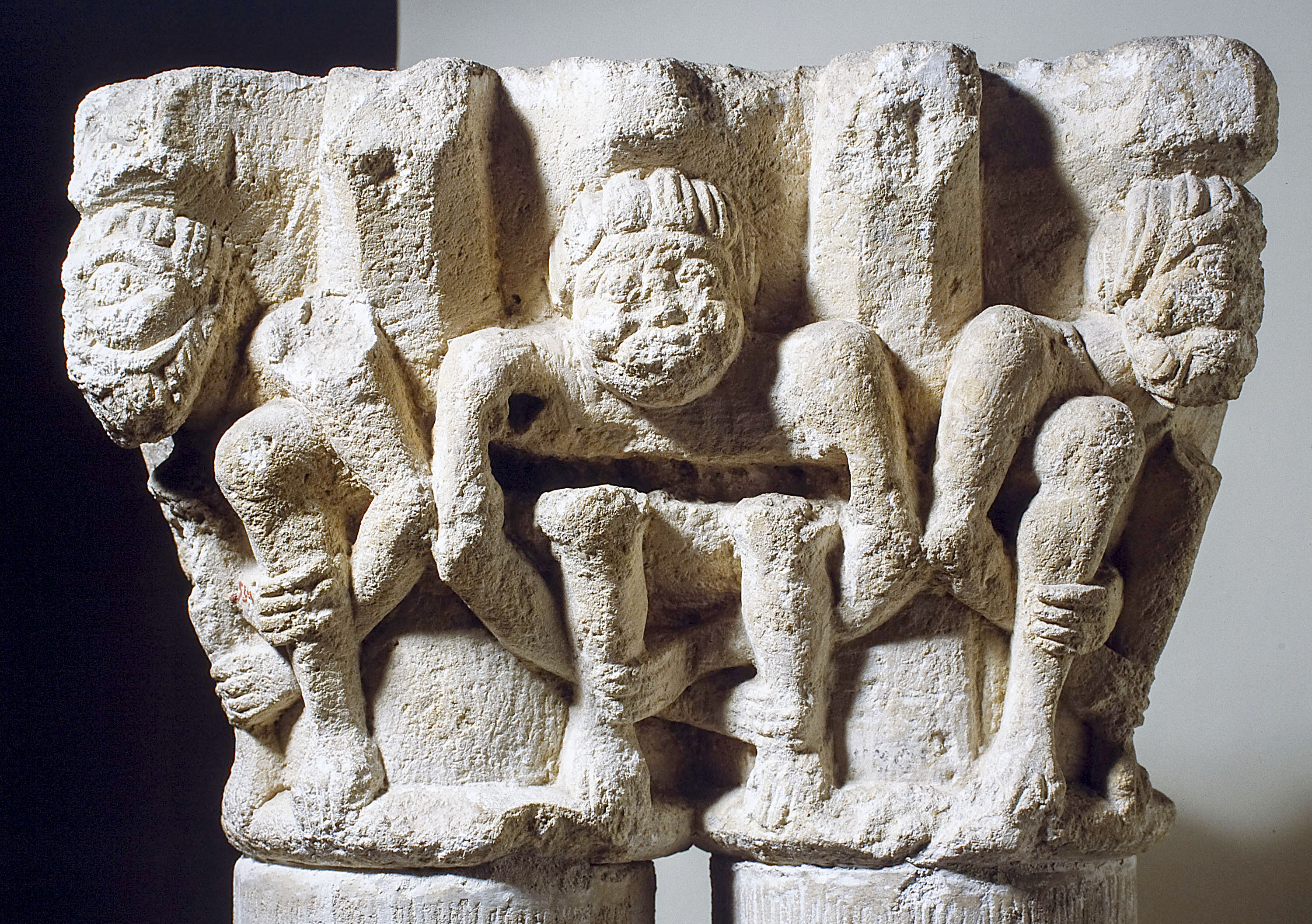 image for: Anònim - Capitell doble amb figuració - Segona meitat del segle XII