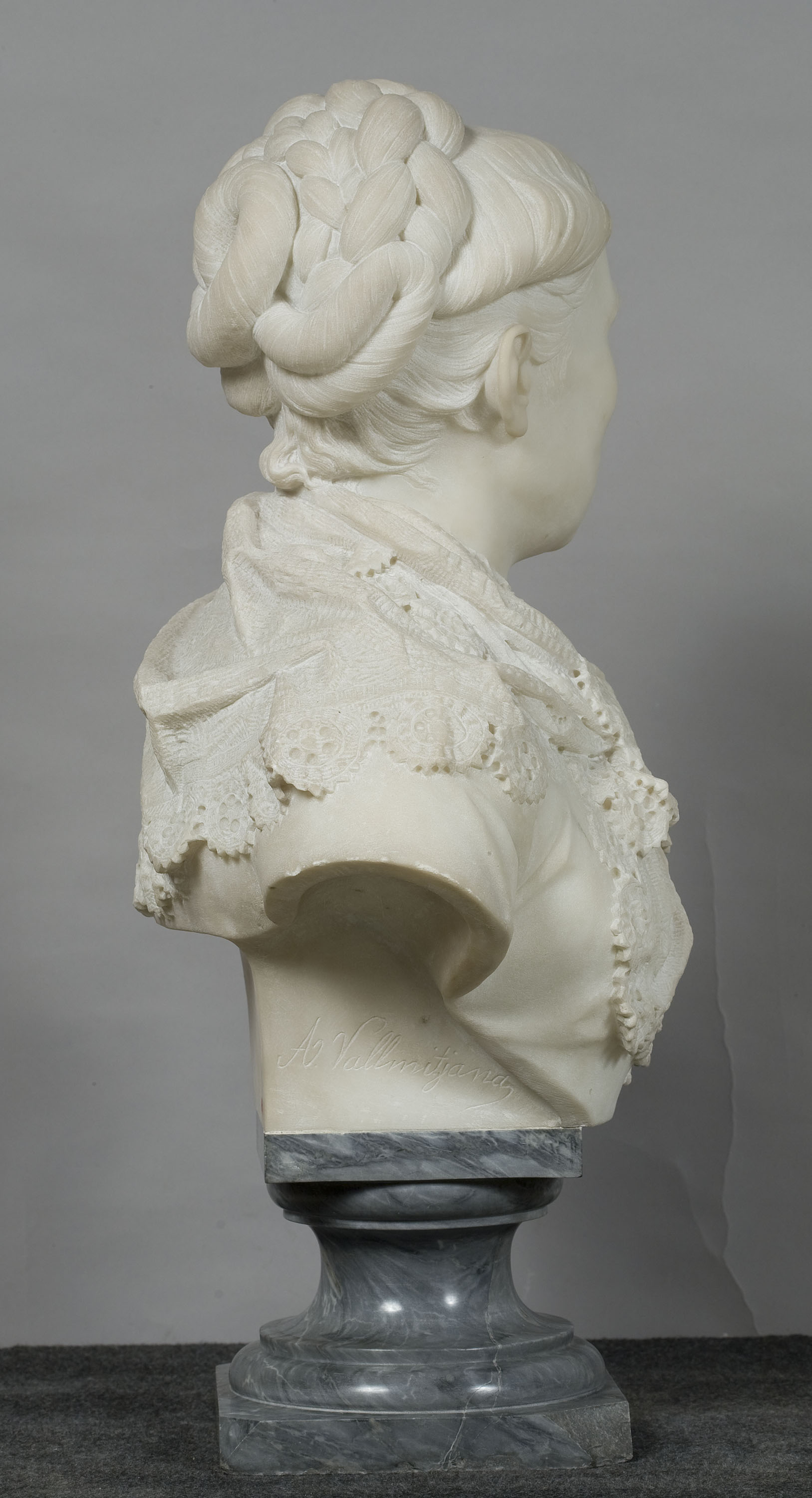 image for: Agapit Vallmitjana Barbany - Bust de Concepció de Llanza i Ros - Cap a 1885-1890 [3]
