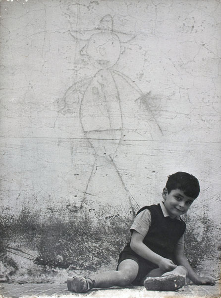 Oriol Maspons - Nen amb grafit - Cap a 1957 image for: Oriol Maspons - Nen amb grafit - Cap a 1957