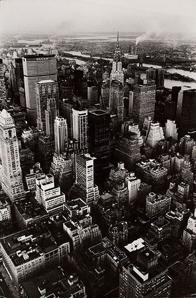 image for: Oriol Maspons - Fotografia per al llibre «Poeta en Nueva York », de Federico García Lorca - 1965