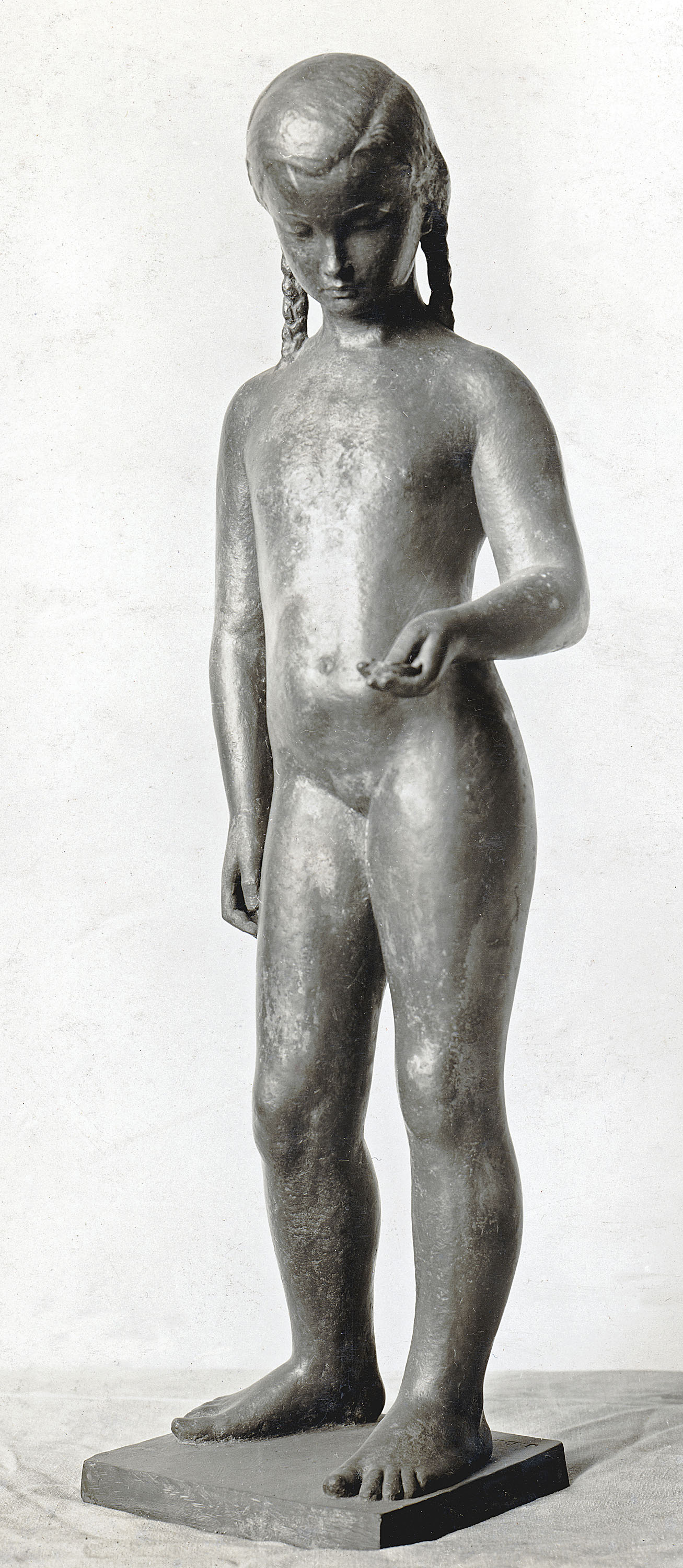 image for: Jaume Duran - La nena de la petxina - Cap a 1942