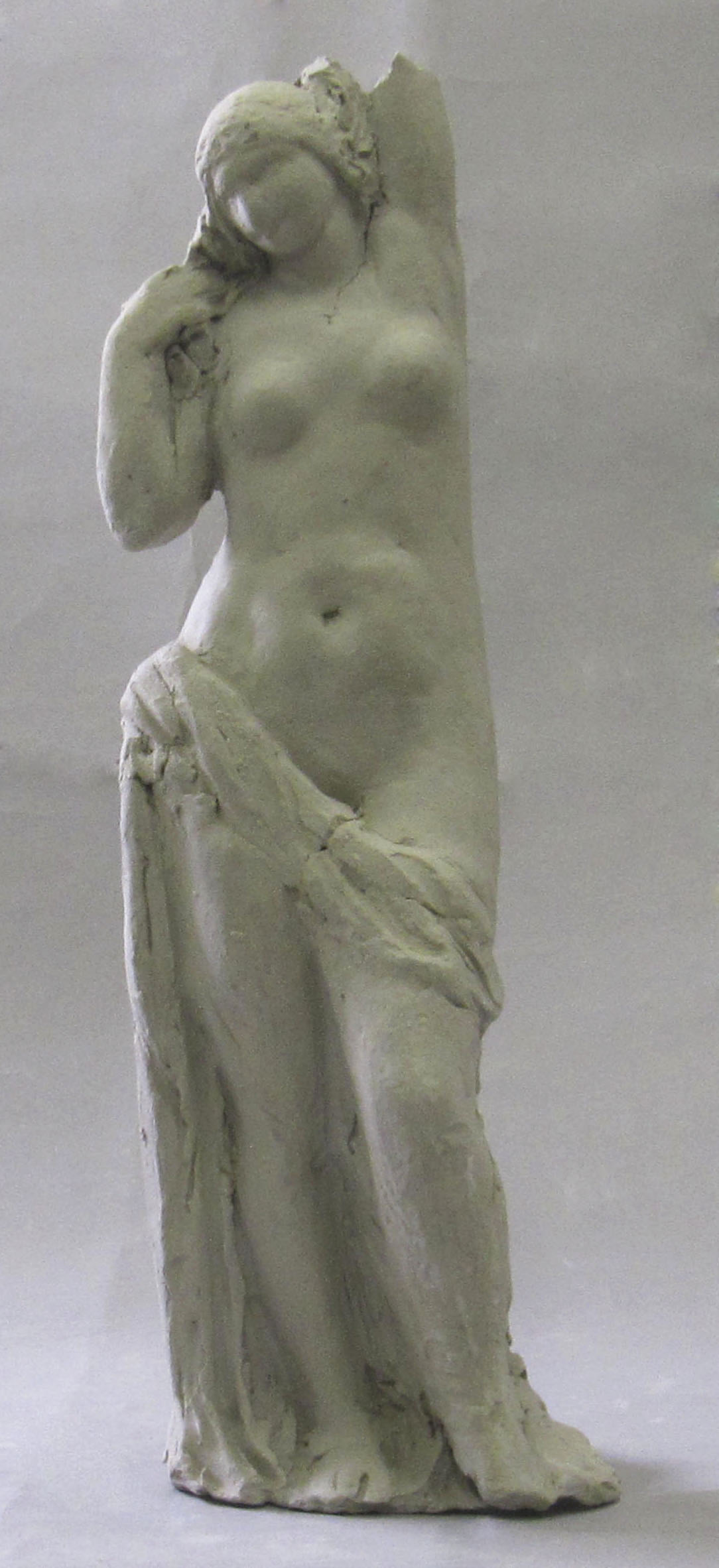 image for: Jaume Otero - Dona amb túnica - Cap a 1920 - 1945
