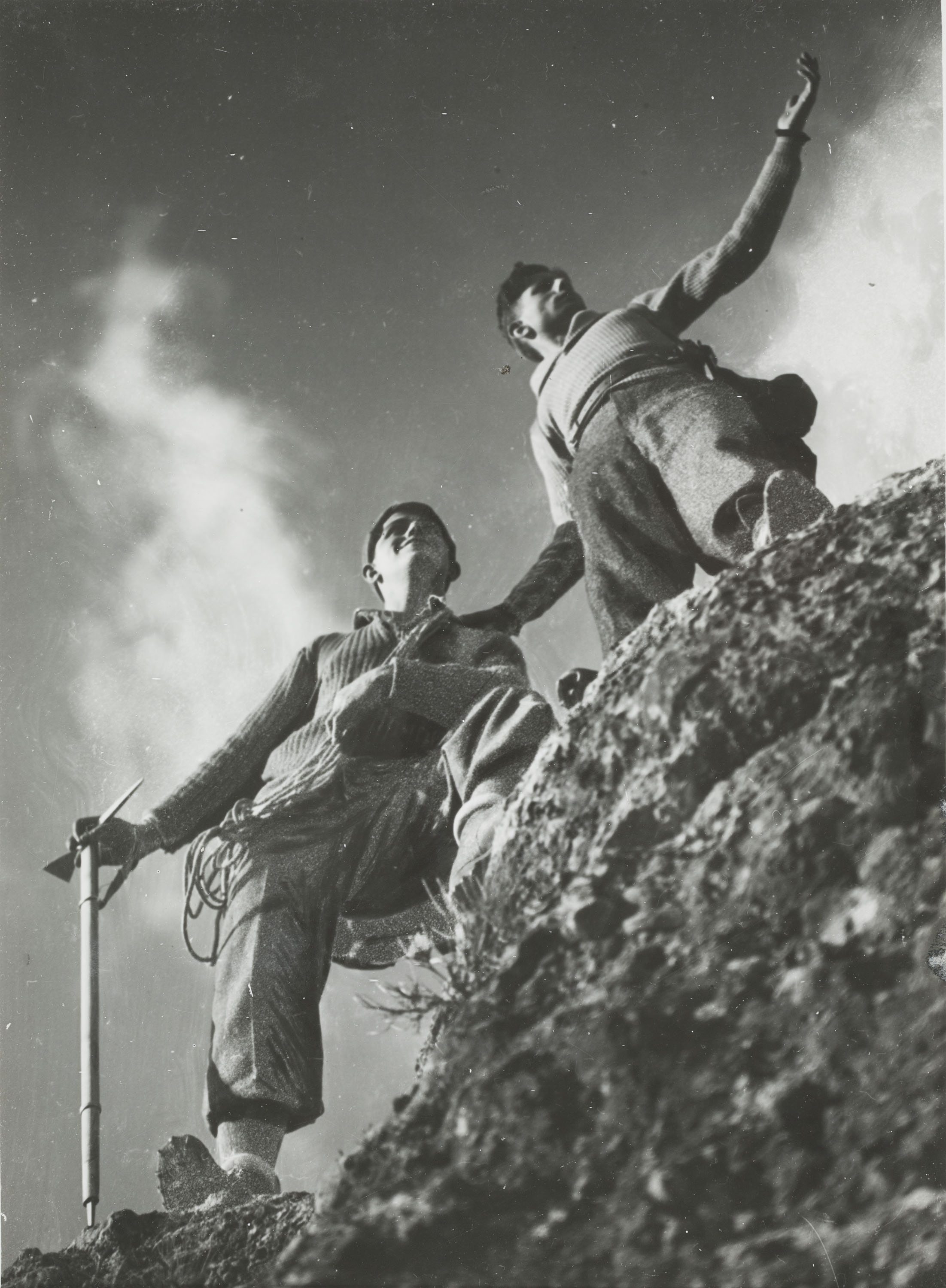 image for: Josep Maria Lladó - !... - Cap a 1934