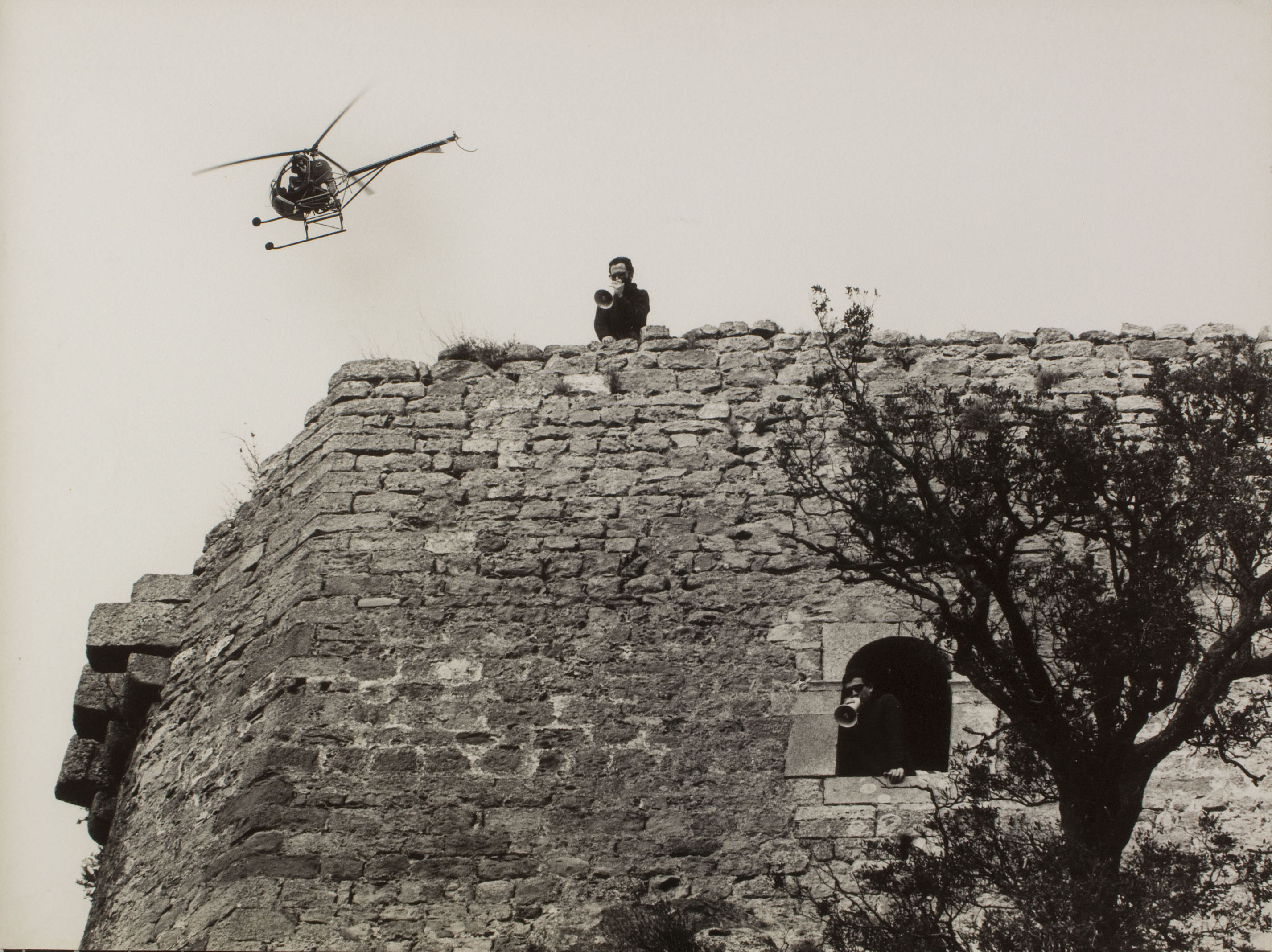 image for: Oriol Maspons - Sense títol (Foto fixa per a la pel·lícula «Lejos de los árboles», Granera, Barcelona) - Cap a 1970-1972