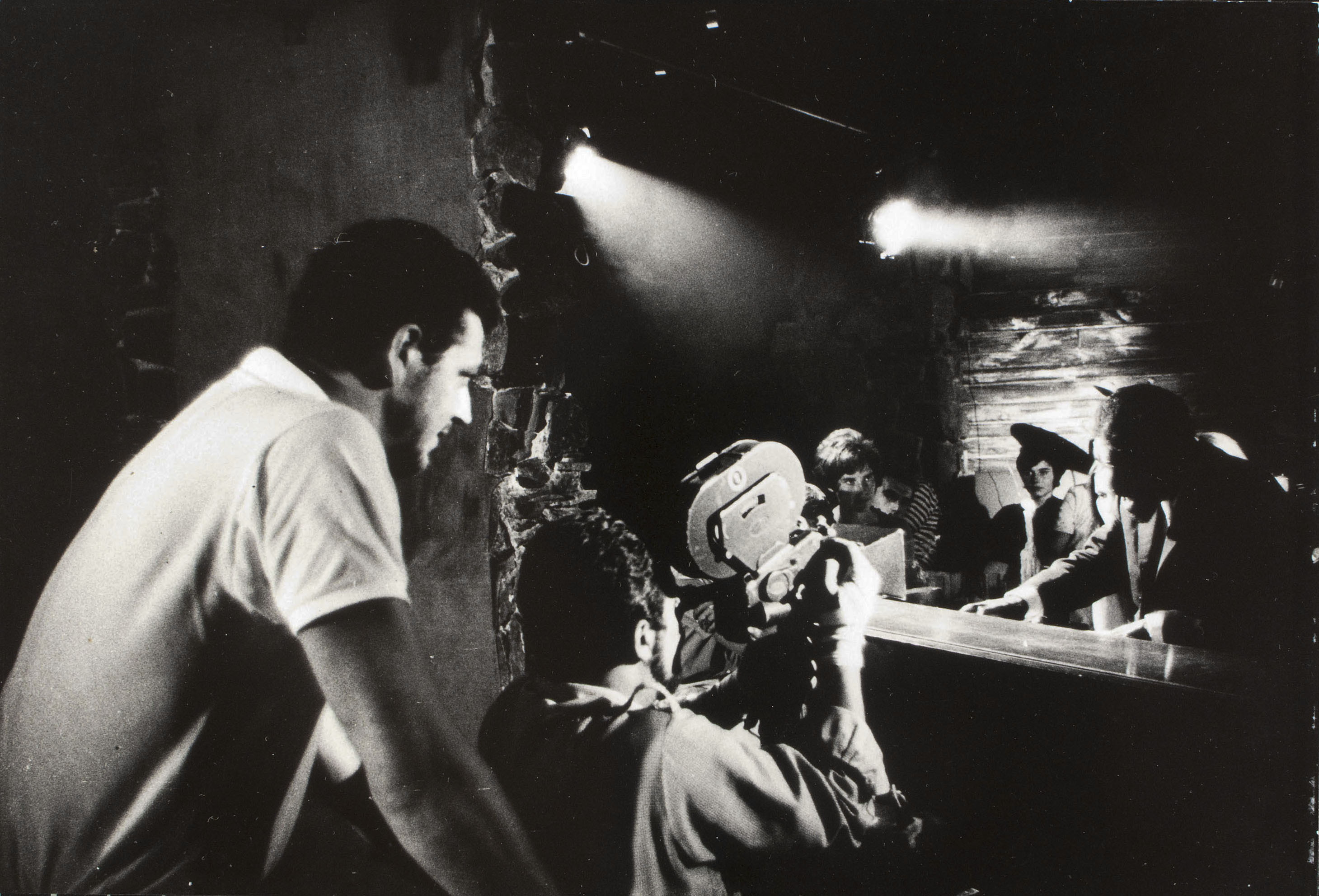 image for: Oriol Maspons - Sense títol (Escena del rodatge de la pel·lícula «Lejos de los árboles» de Jacinto Esteva) - Cap a 1970