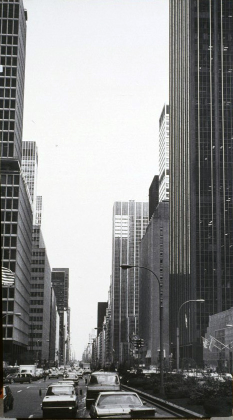 image for: Carles Fontserè - Plafó 118. 1970-84: els nous gratacels. Gratacels Uptown - 1955-1968