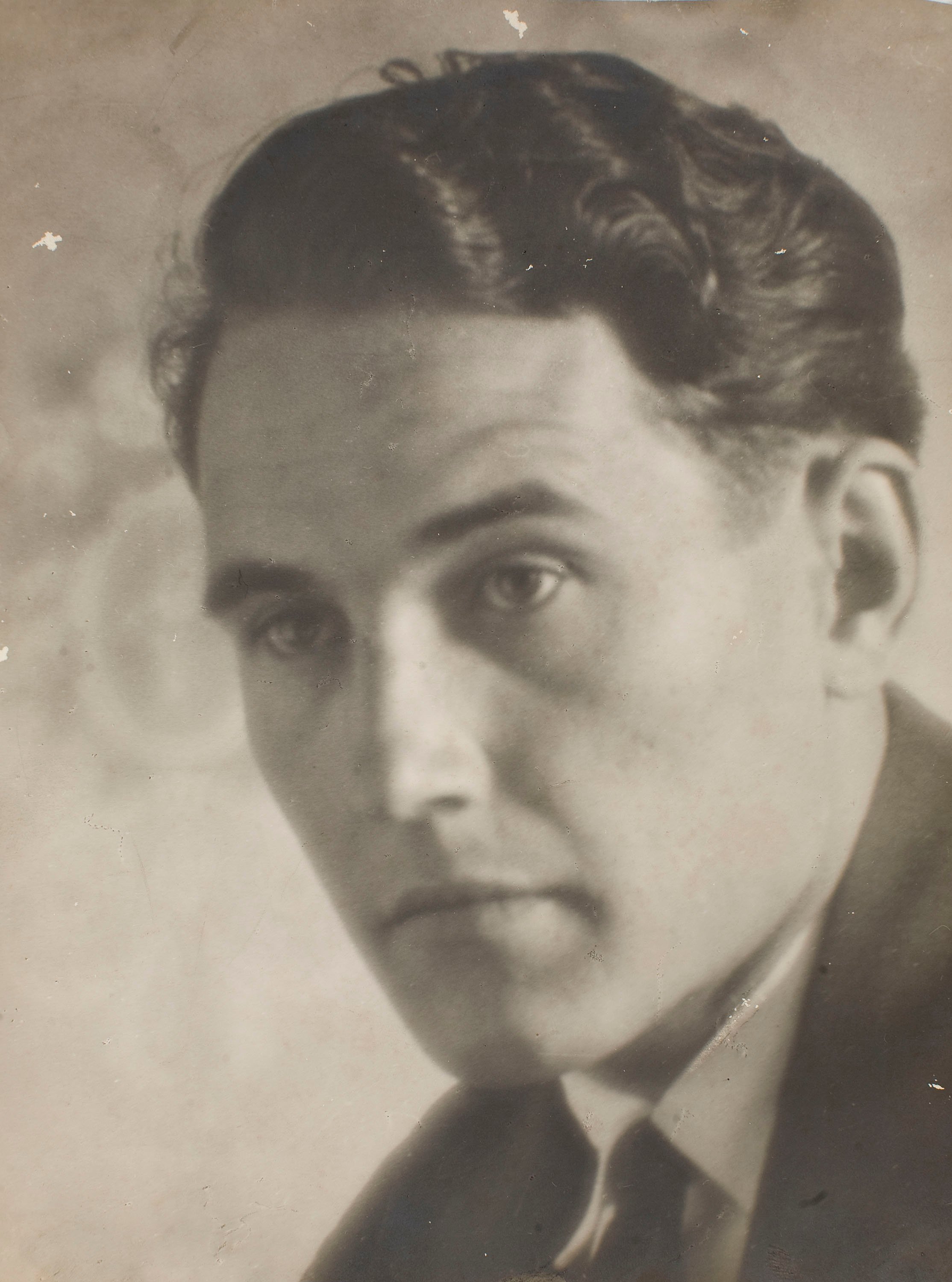 image for: Josep Maria Lladó - Autoretrat - Cap a 1930