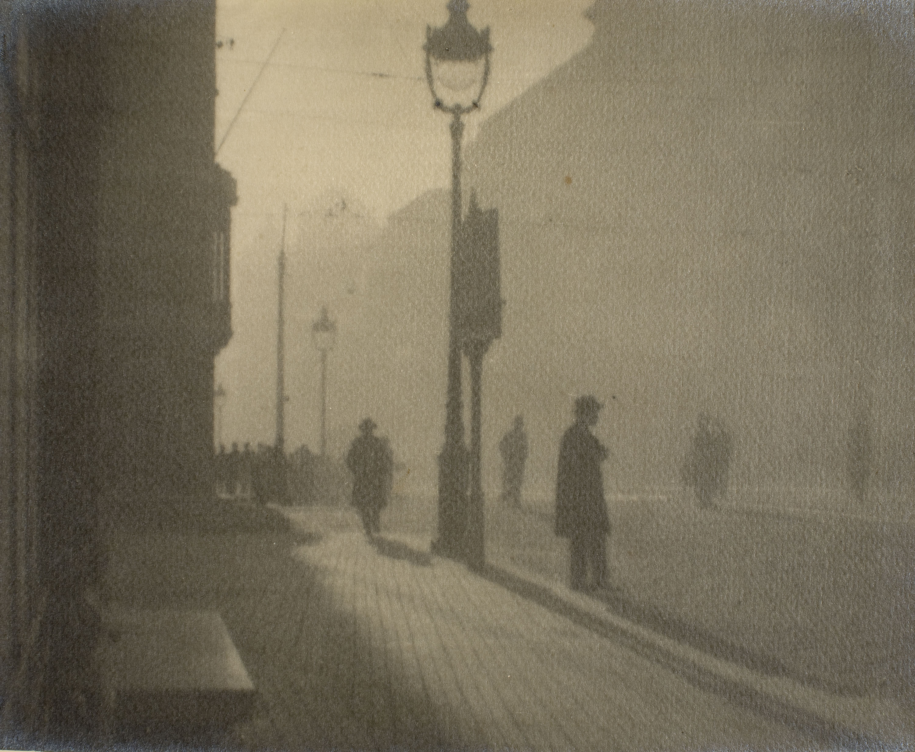 image for: Joan Porqueras - La niebla - 1928
