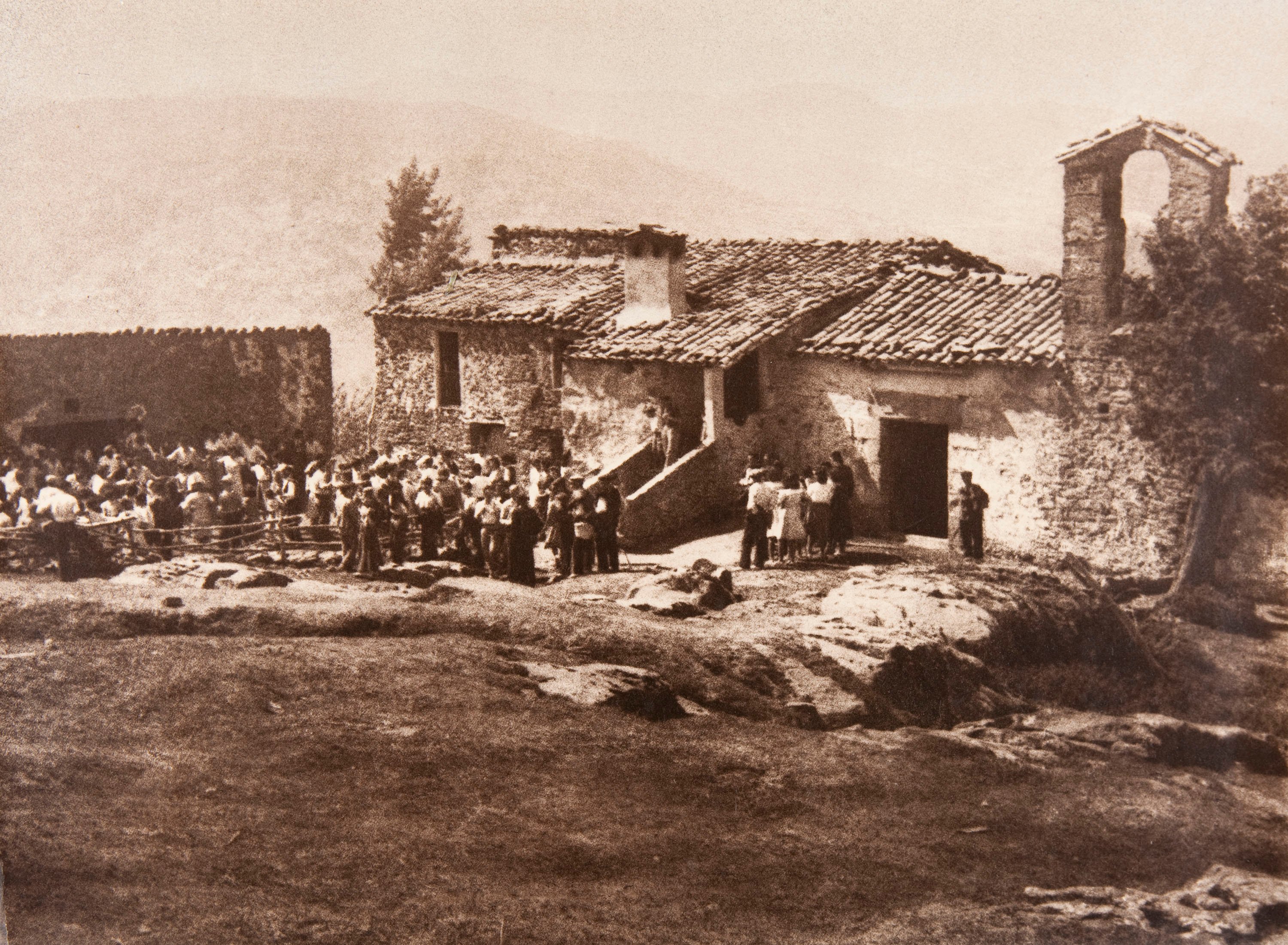 image for: Claudi Carbonell - Aplec a l'ermita de Santa Magdalena del Mont (La Vall d'en Bas) - No datat