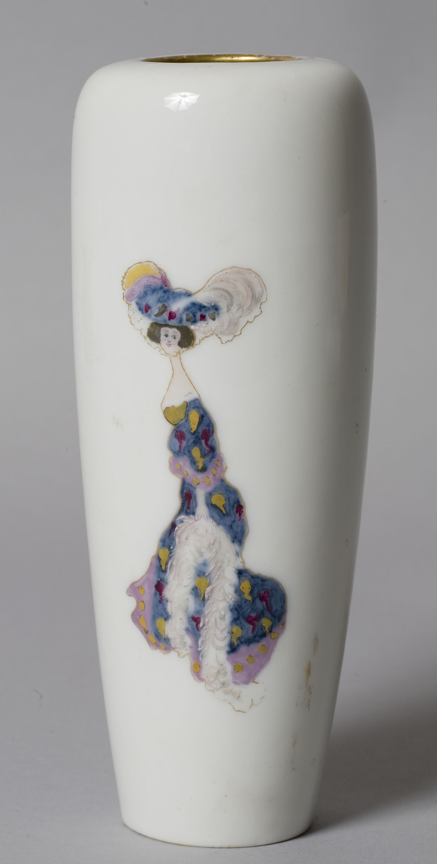 image for: Antoni Serra - Vas decorat amb figura femenina - 1901-1907