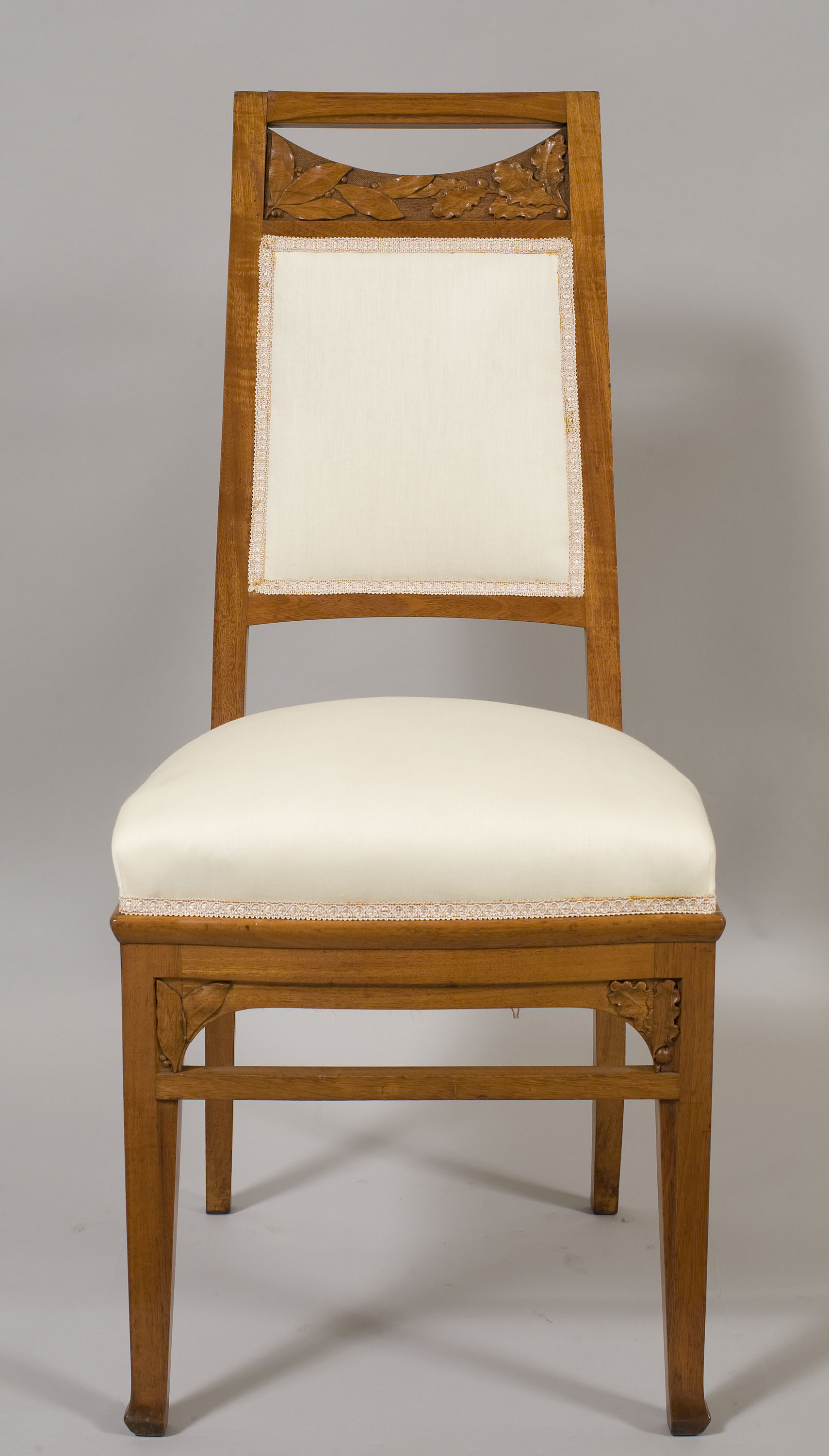 image for: Gaspar Homar - Cadira - Cap a 1905