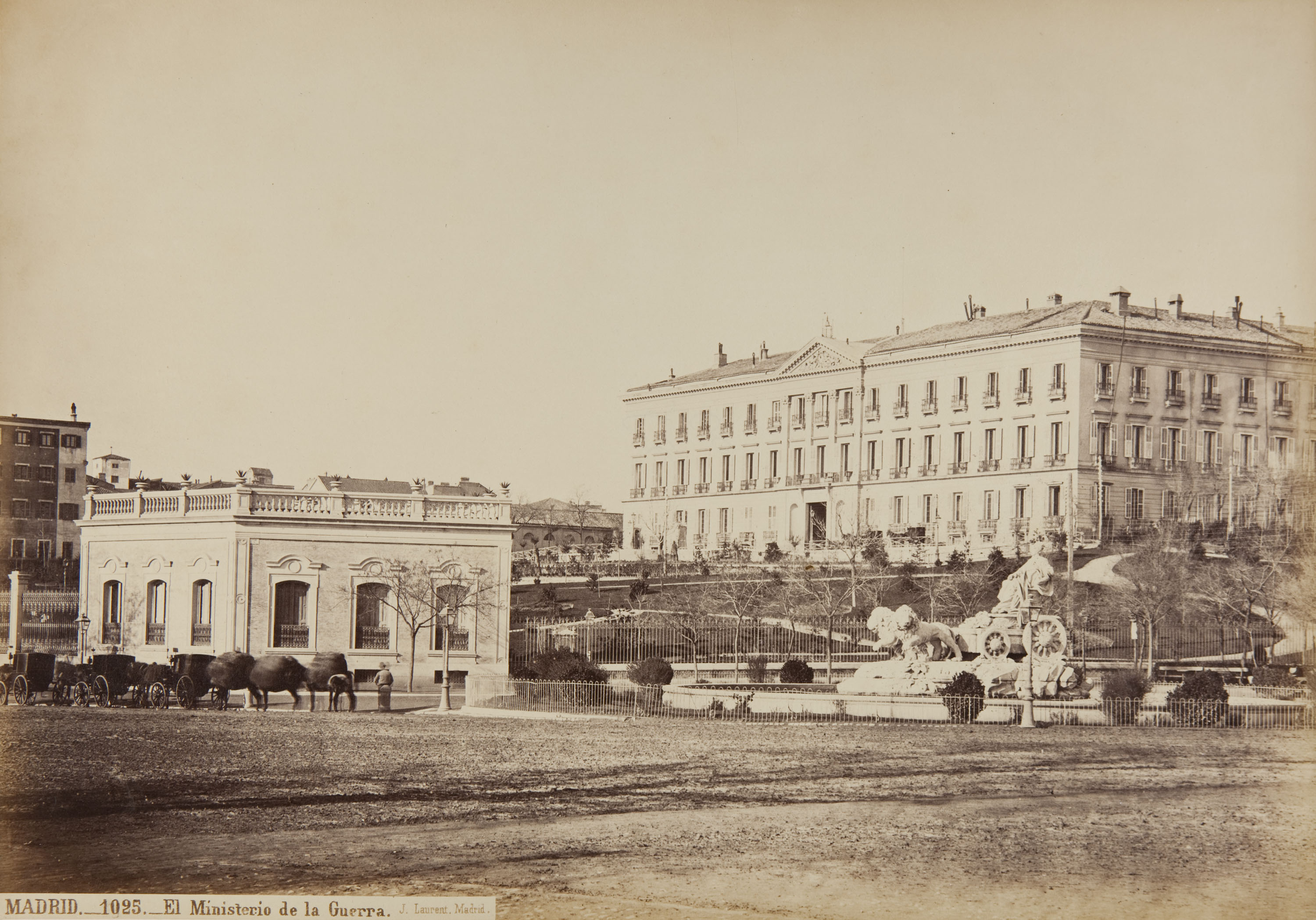 image for: Jean Laurent - Madrid. El Ministerio de la Guerra - Cap a 1865