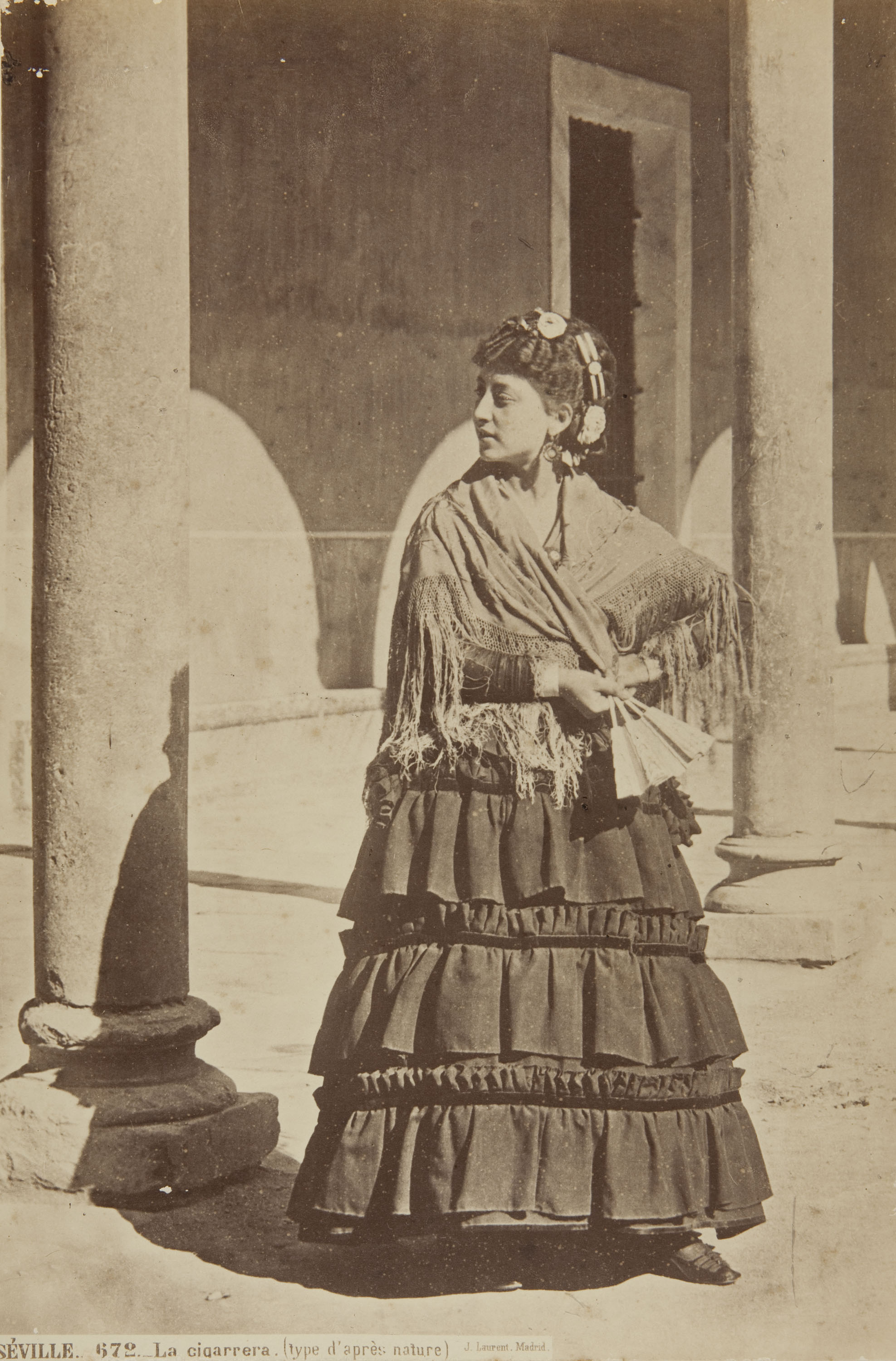 image for: Jean Laurent - Séville. La cigarrera (type d'après nature) - 1870