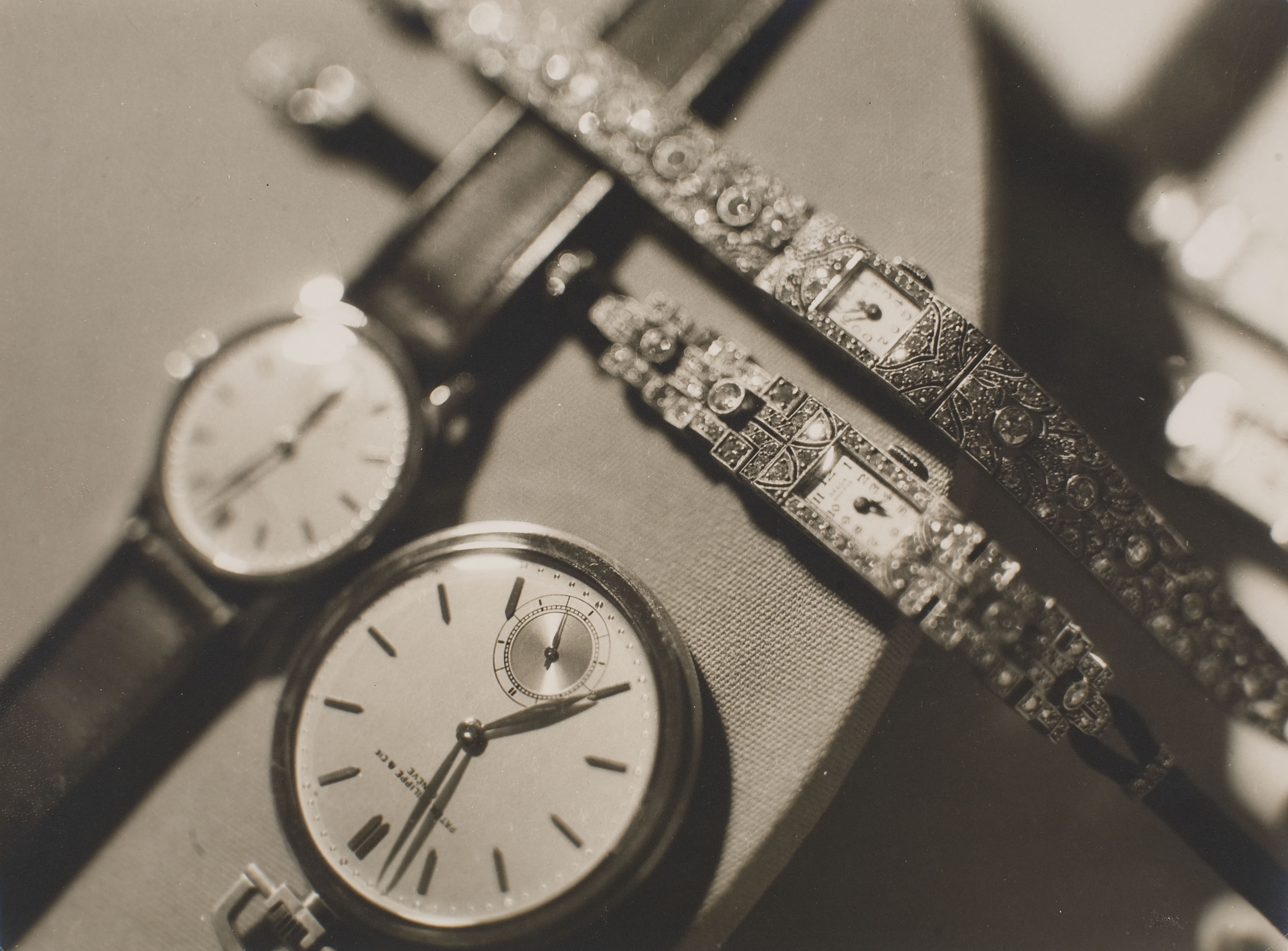 Josep Sala Campàs - Fotografia publicitària per a Joieria Roca - Cap a 1932 image for: Josep Sala Campàs - Fotografia publicitària per a Joieria Roca - Cap a 1932