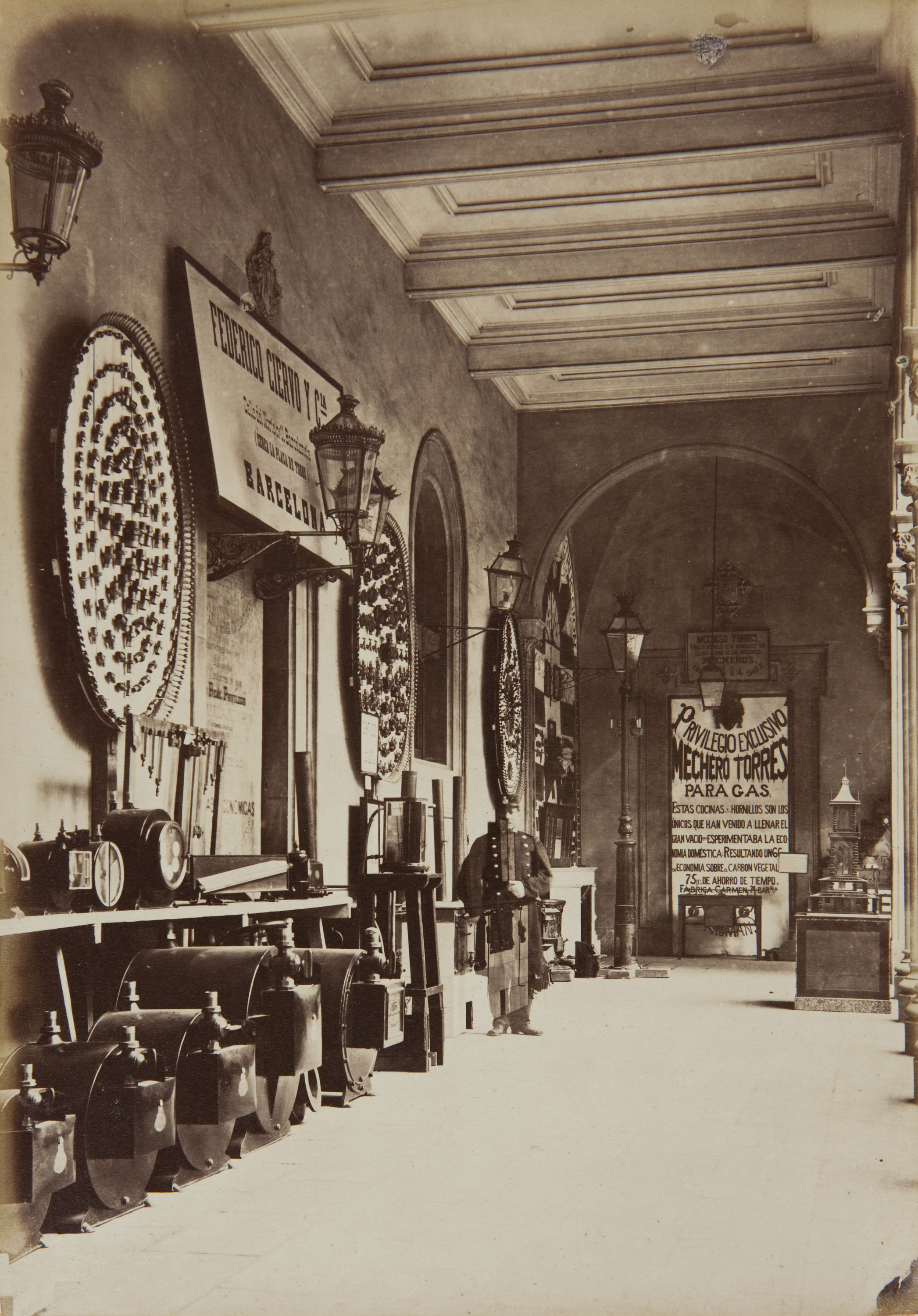 image for: Joan Martí  - Patio lateral Oeste, pórtico que mira al Este [de la Universitat de Barcelona] - 1877