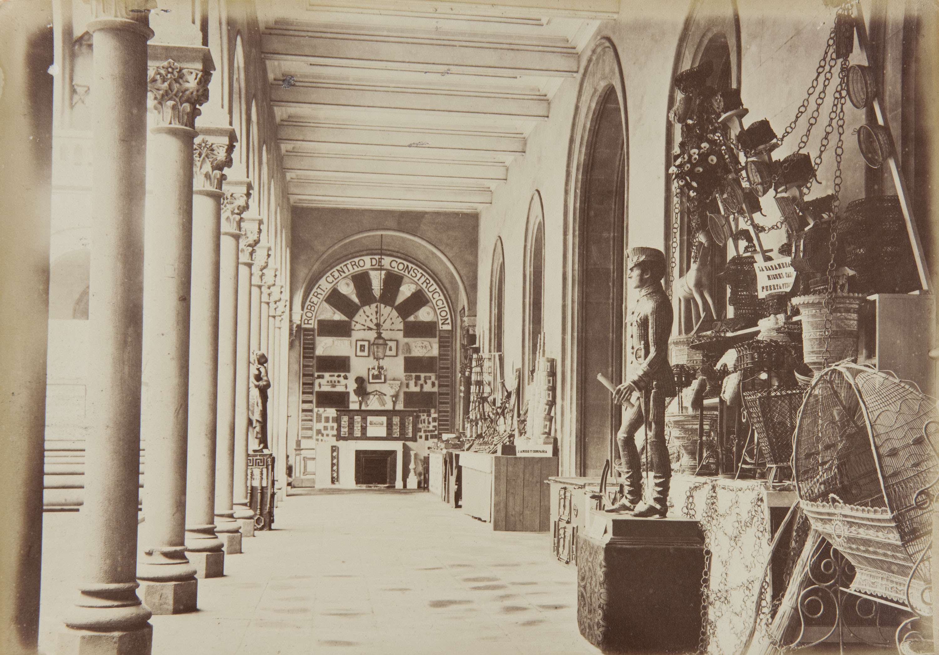 image for: Joan Martí  - Patio lateral Oeste, pórtico que mira al Norte [de la Universitat de Barcelona] - 1877