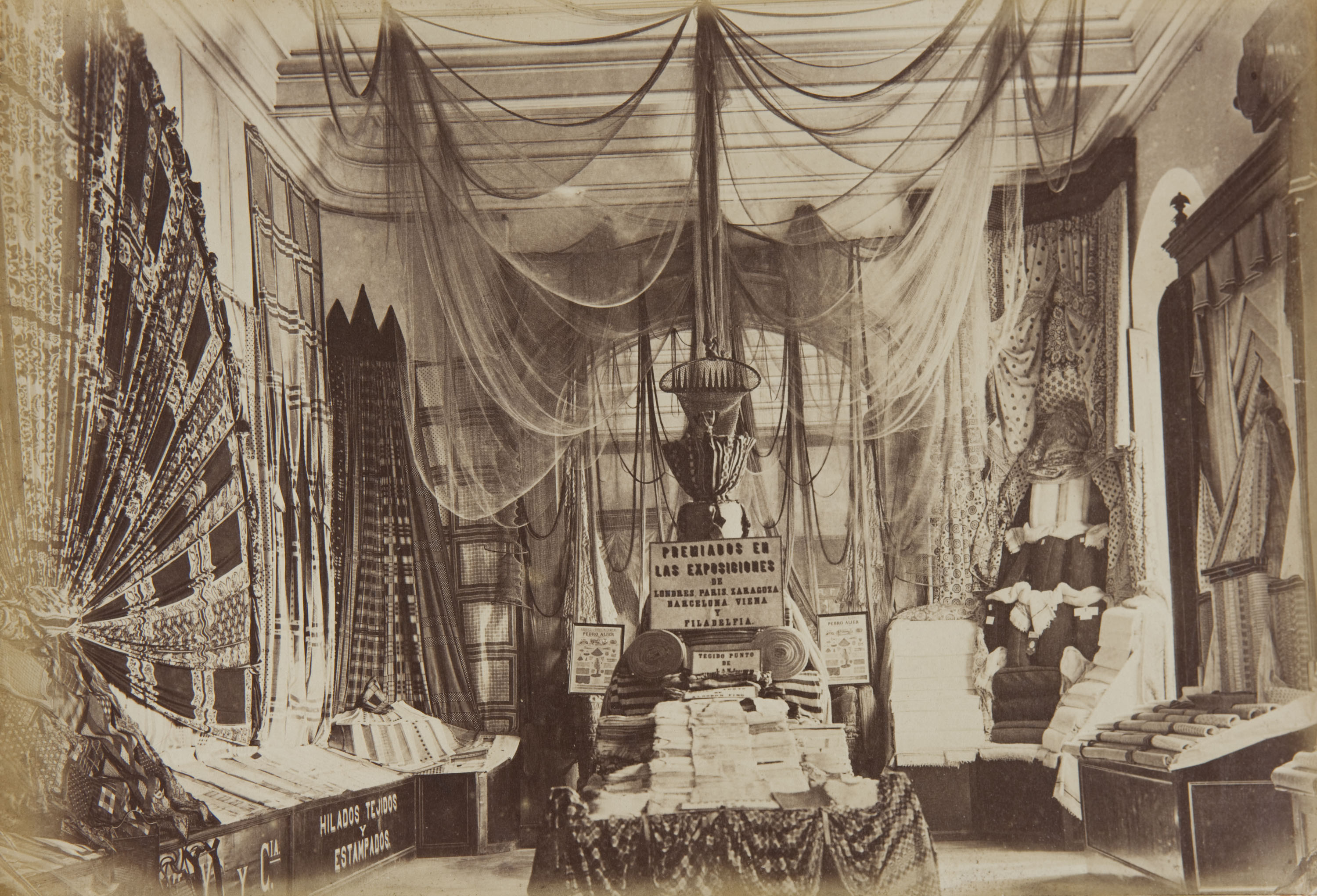 image for: Joan Martí  - Piso principal[,] parte Oeste, Sala nº 9 [de la Universitat de Barcelona] - 1877