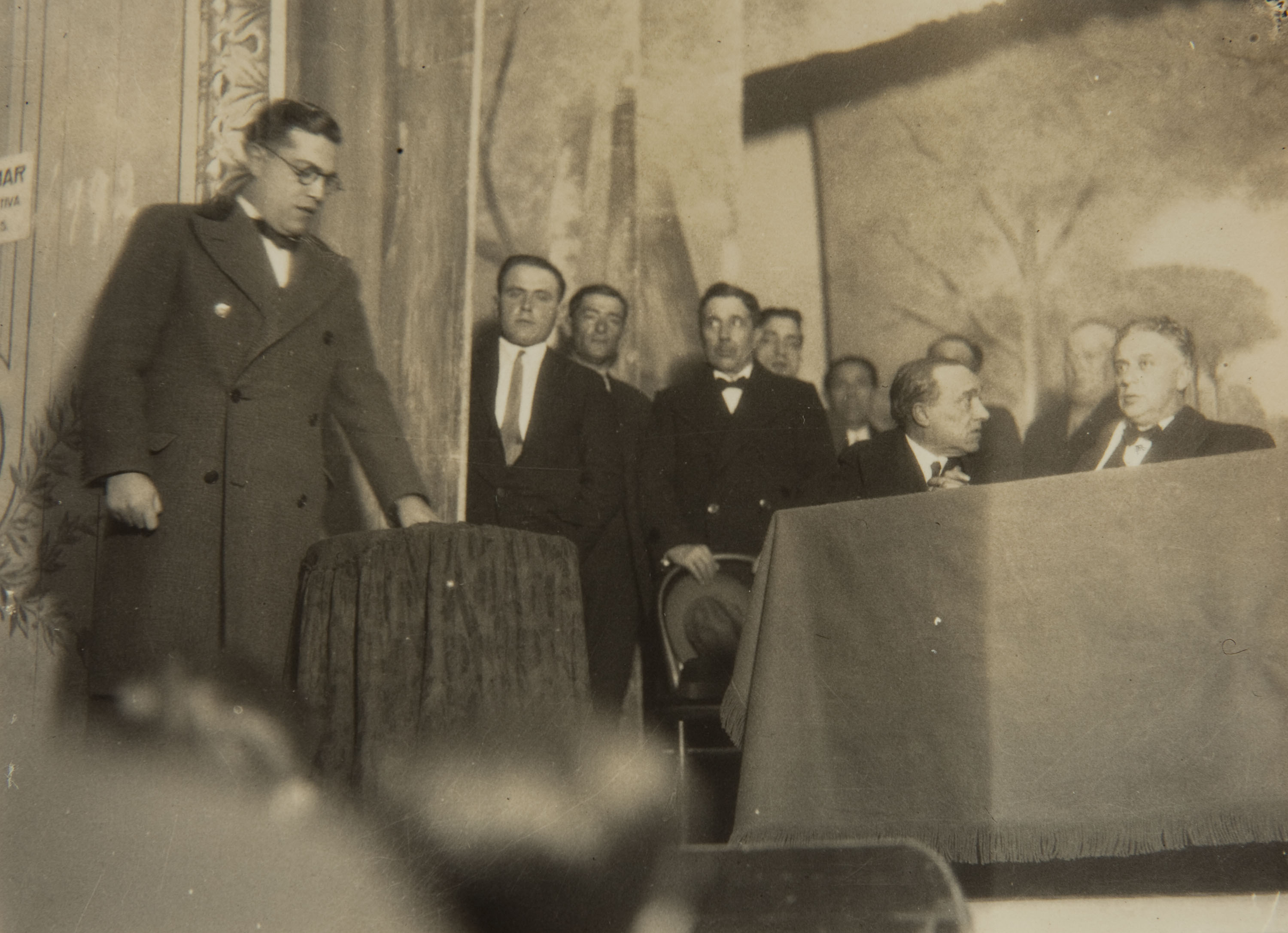 image for: Pere Català Pic - Societat Agrícola. El Sr. Marqués de Guad-el-Jelú premiant la virtut i el treball mostra com també entre el brogit de les festes es recompensa el mèrit - 1931