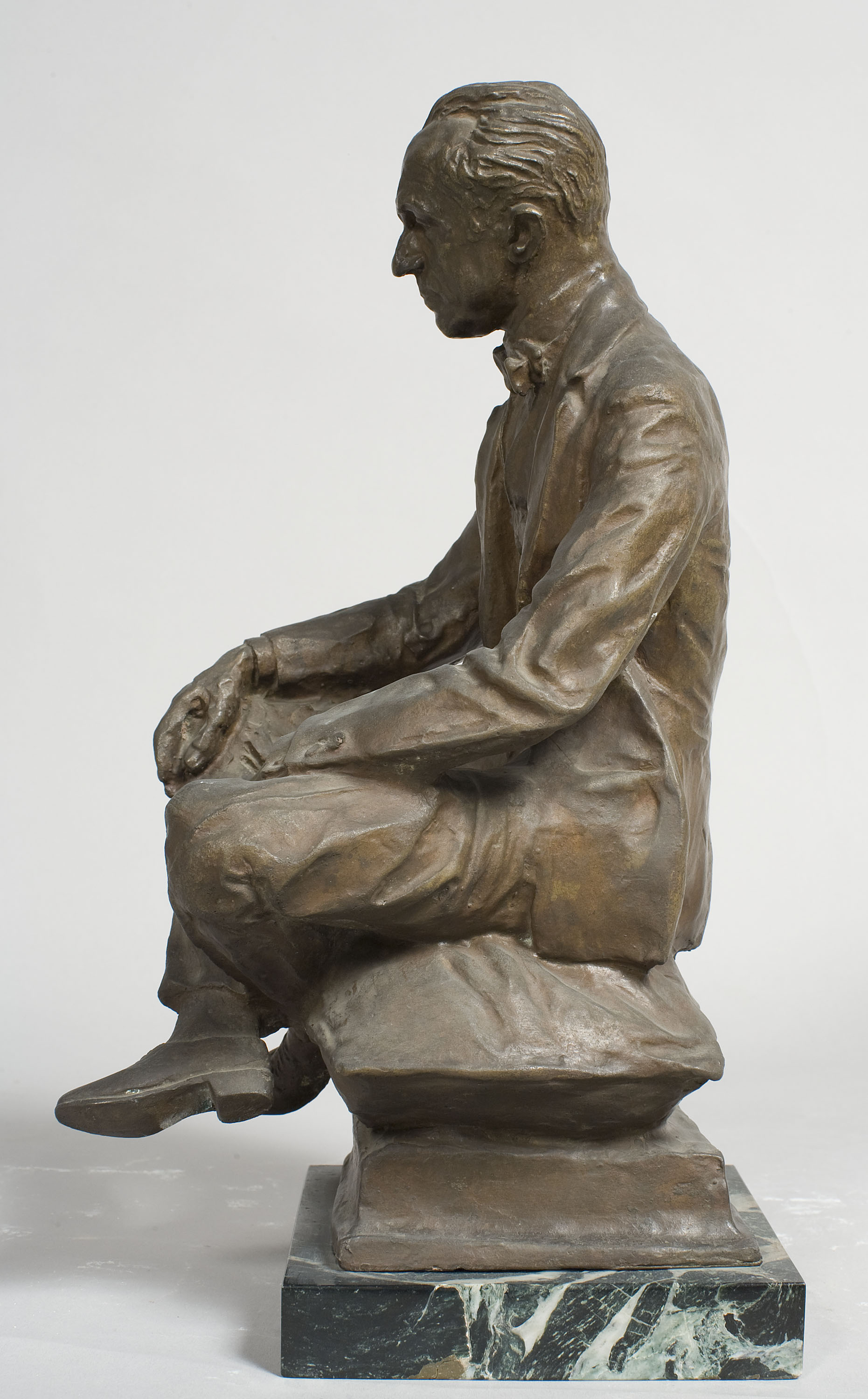 image for: Ismael Smith - Retrat d'home assegut - Cap a 1908-1912 [1]