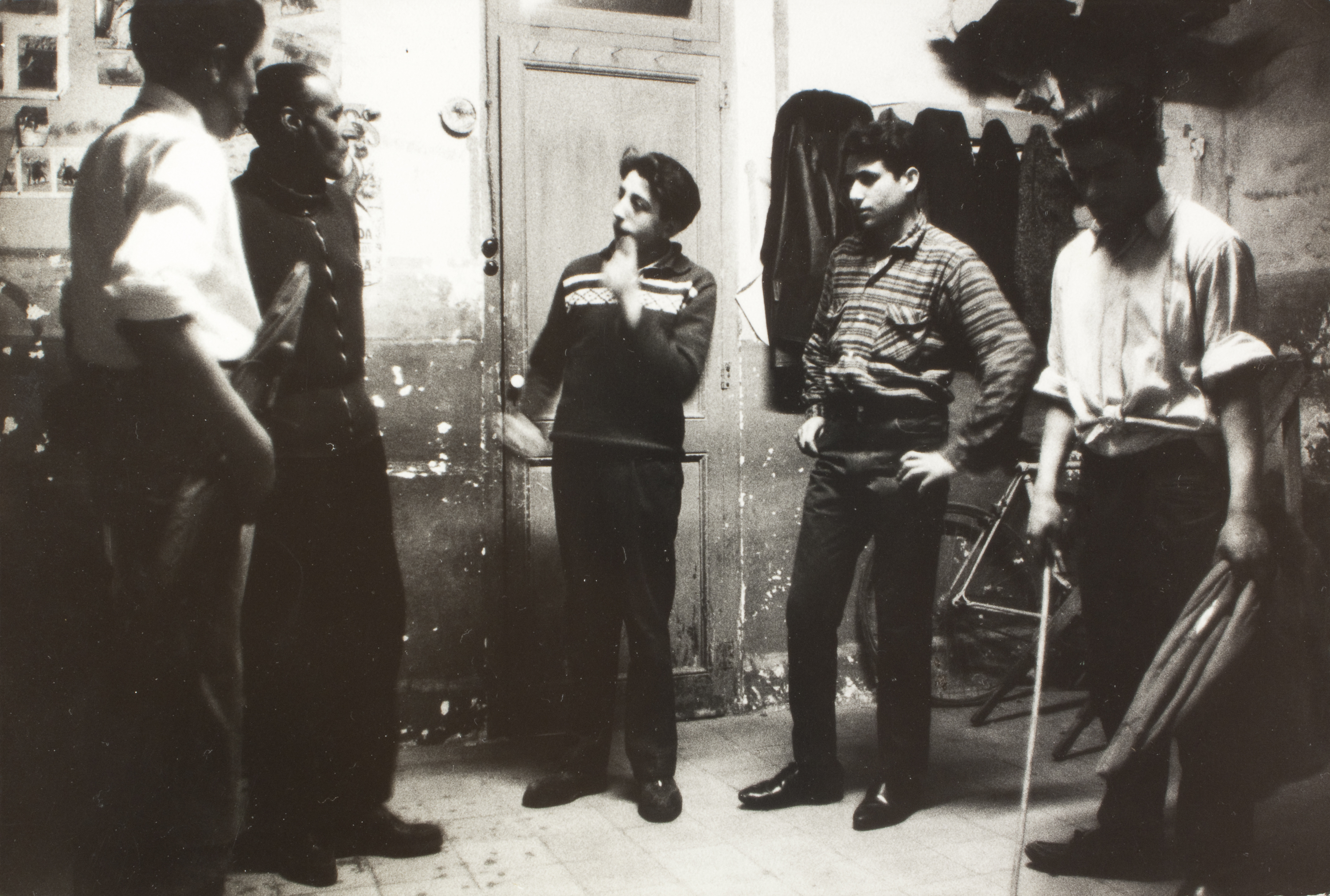 Oriol Maspons - Fotografia per al llibre «Toreo de salón. Farsa con acompañamiento de clamor y murga», de Camilo José Cela - Cap a 1958-1962 image for: Oriol Maspons - Fotografia per al llibre «Toreo de salón. Farsa con acompañamiento de clamor y murga», de Camilo José Cela - Cap a 1958-1962