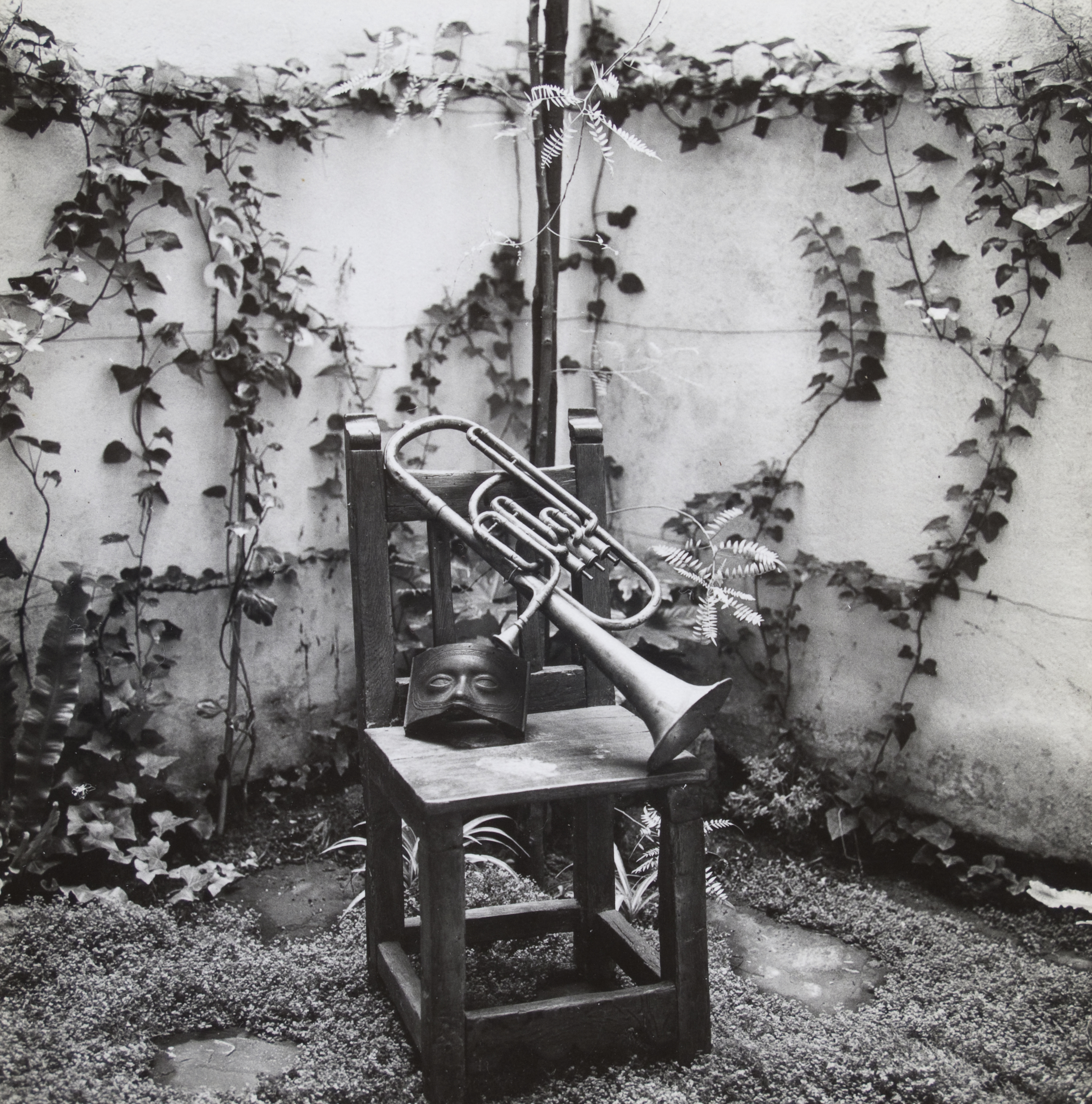 image for: Oriol Maspons - Composició surrealista - Cap a 1956