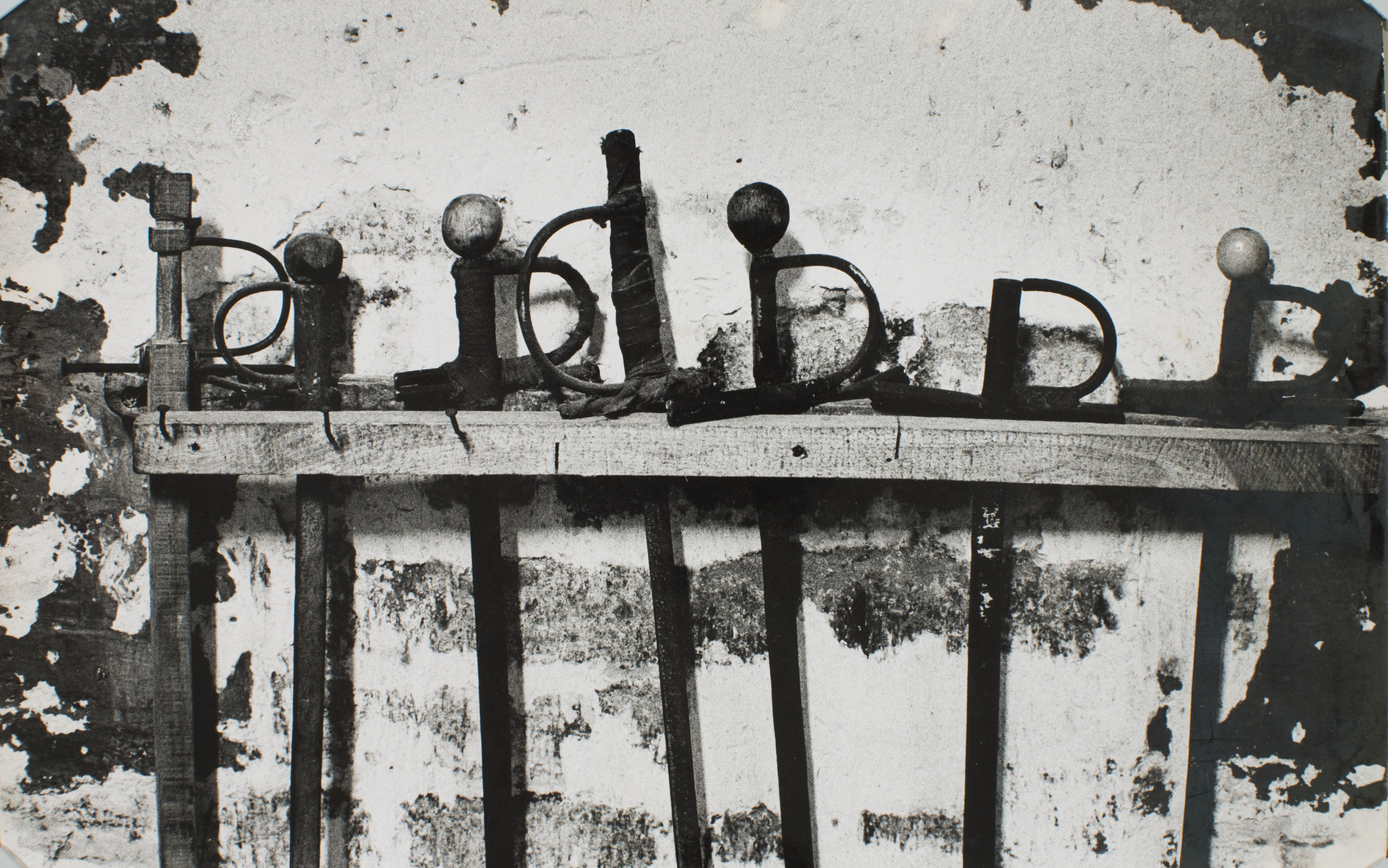 image for: Oriol Maspons - Fotografia per al llibre «Toreo de salón. Farsa con acompañamiento de clamor y murga», de Camilo José Cela - Cap a 1958-1962