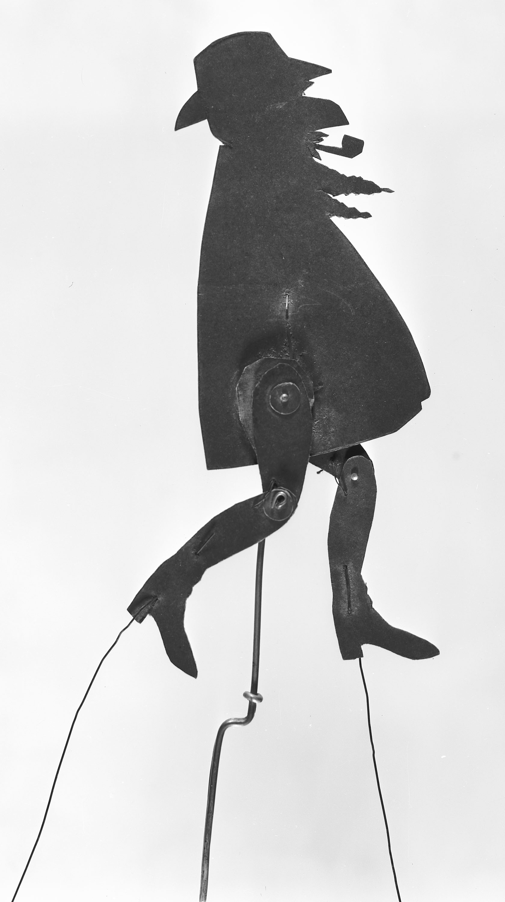 Diseño de Ramon Casas y realización de Josep Meifrèn, Maurici Vilomara. Sombras chinescas para teatro. Els Quatre Gats, hacia 1897-1898.