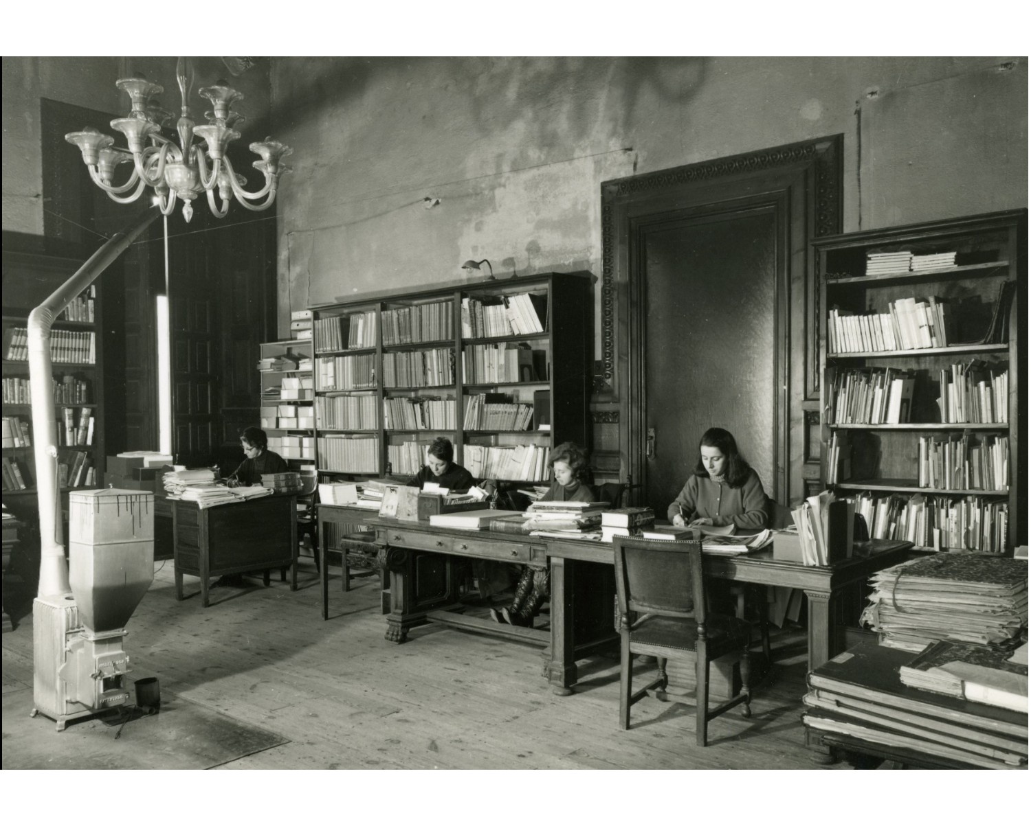 Sala de treball del personal a la seu del Museu d’Art Modern, al Parc de la Ciutadella