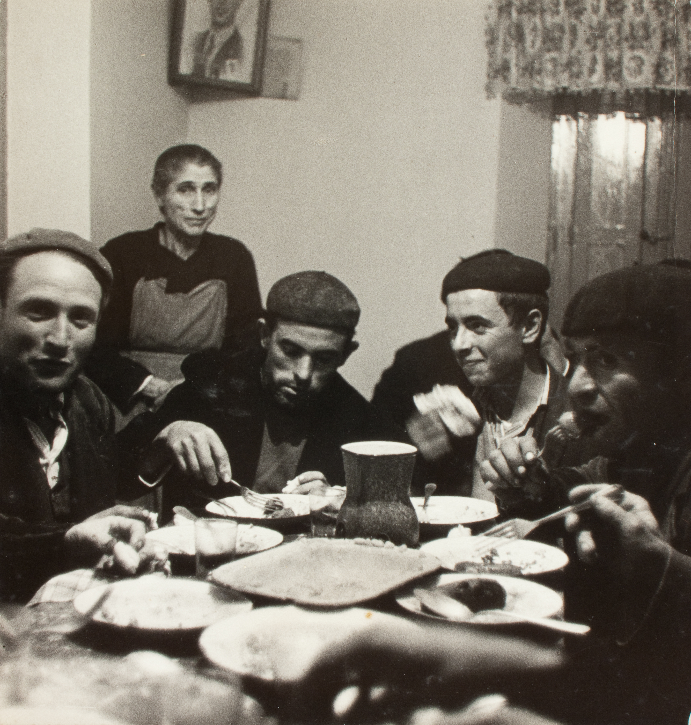image for: Oriol Maspons - Fotografia per al llibre «La caza de la perdiz roja», de Miguel Delibes - 1962