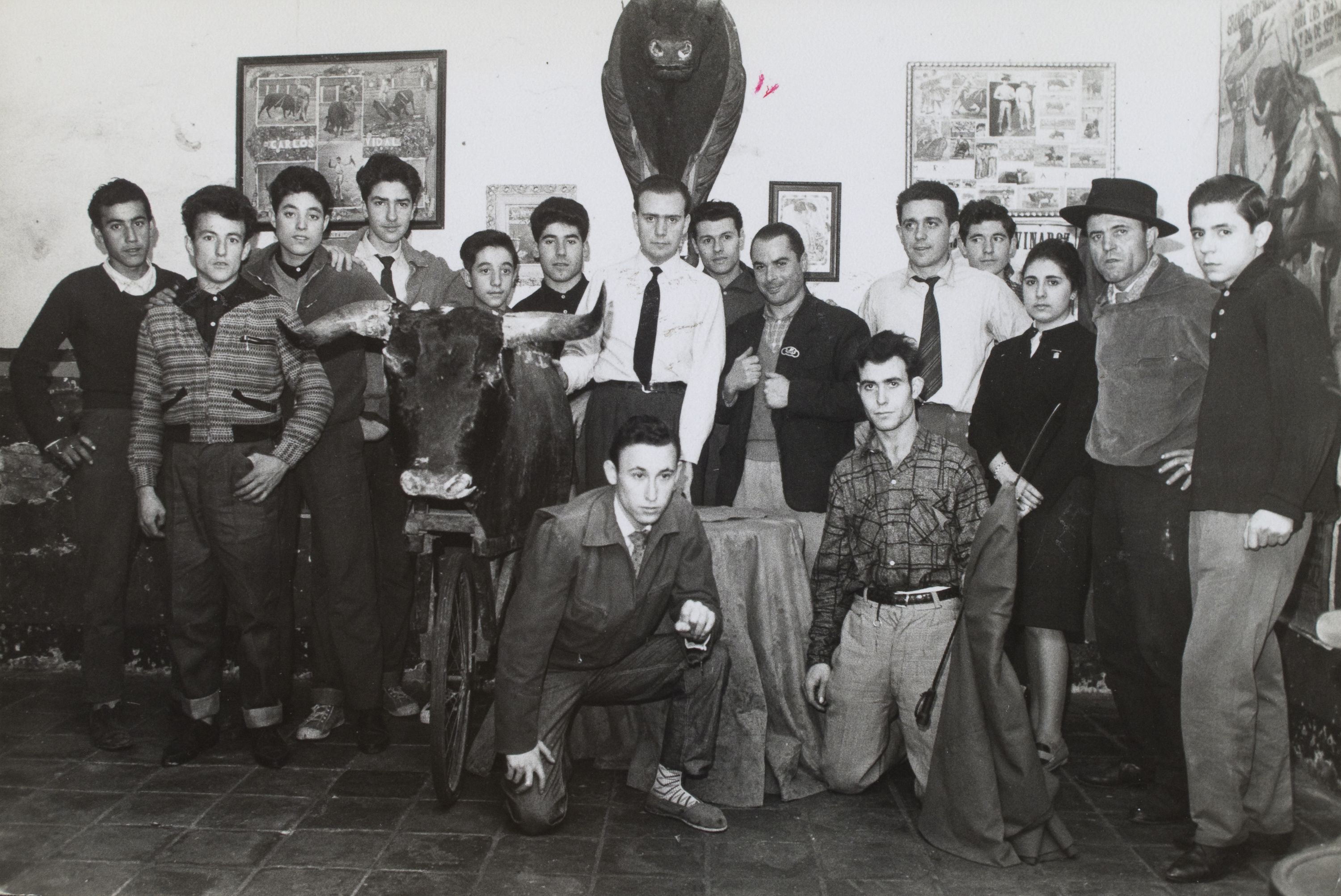 image for: Oriol Maspons - Fotografia per al llibre «Toreo de salón. Farsa con acompañamiento de clamor y murga», de Camilo José Cela (Peña taurina) - Cap a 1958-1962