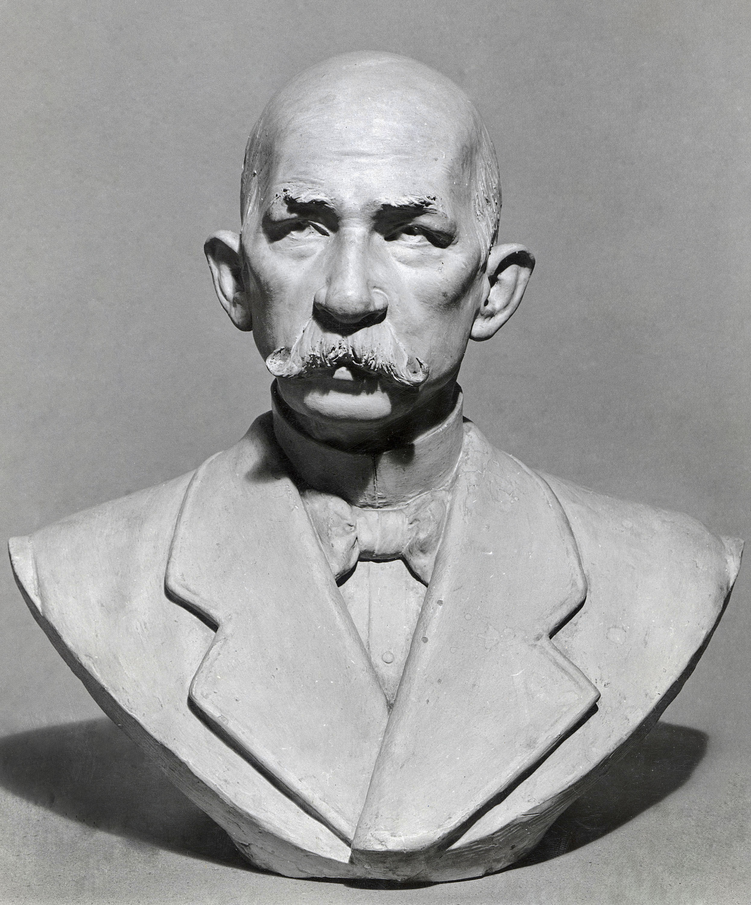 image for: Enric Clarasó - Retrat masculí - Primera meitat del segle xx
