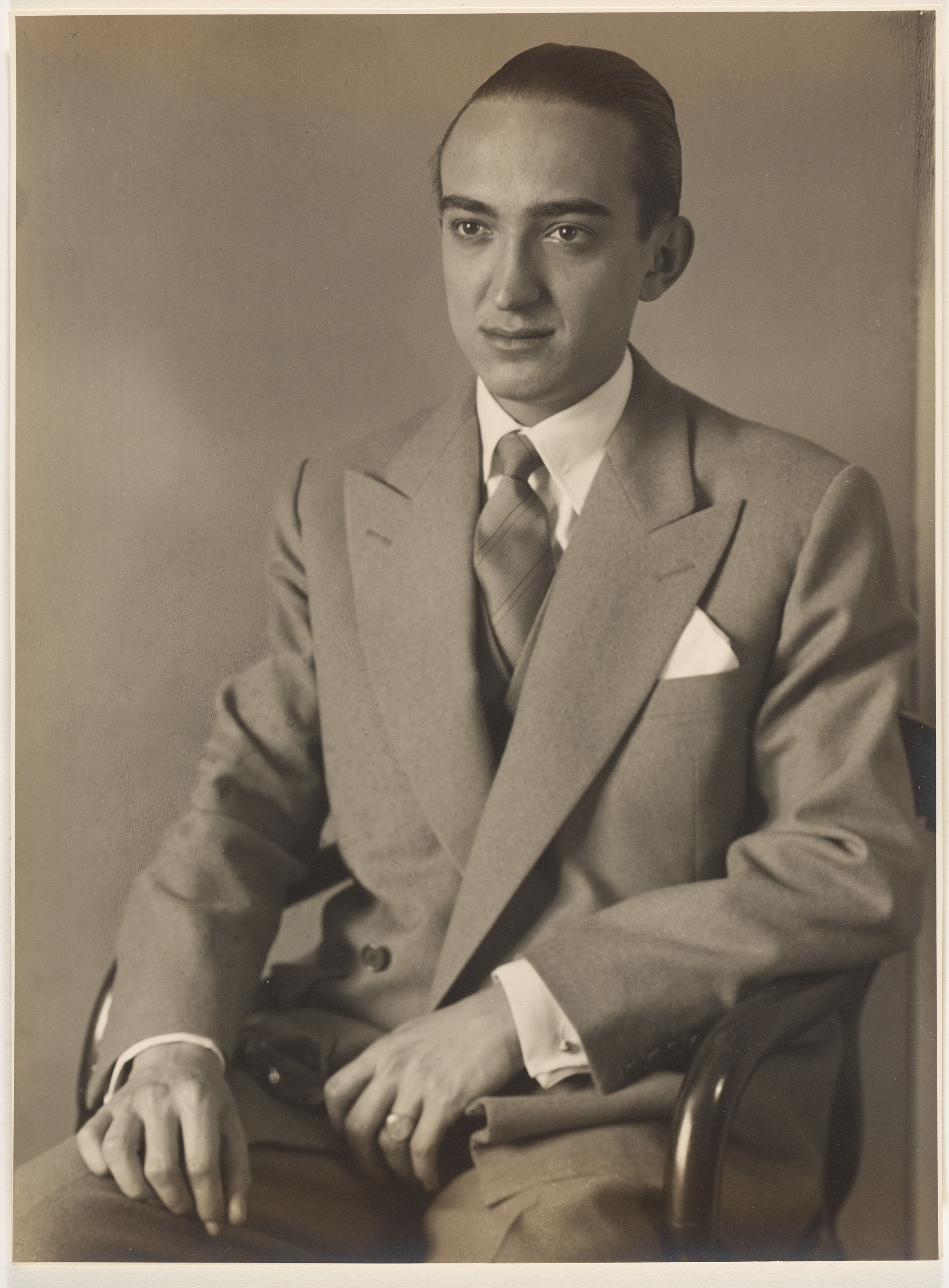 image for: Otho Lloyd - Retrat d&#039;home - Cap a 1944-1950