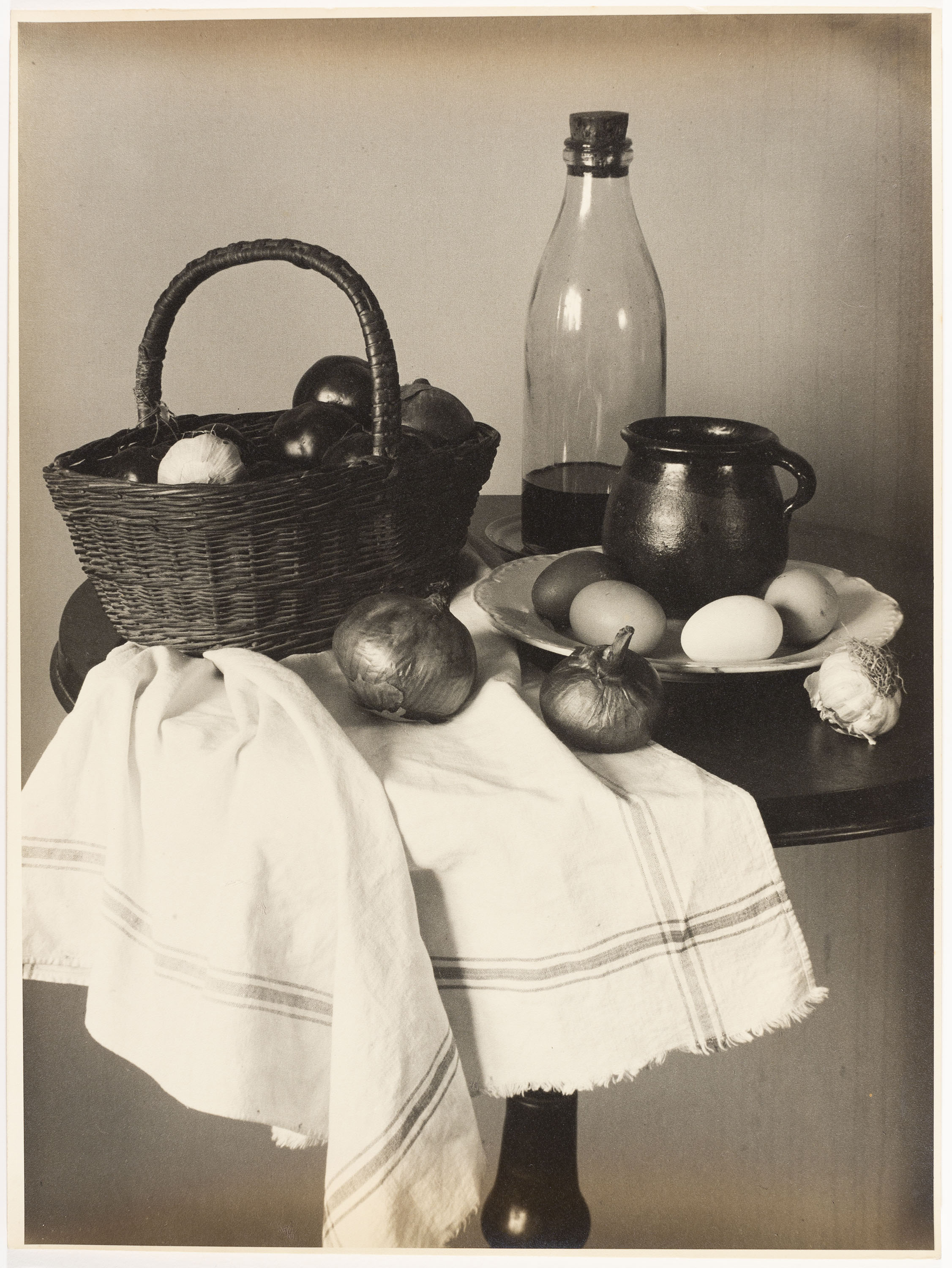 image for: Otho Lloyd - Natura morta - Cap a 1944-1950