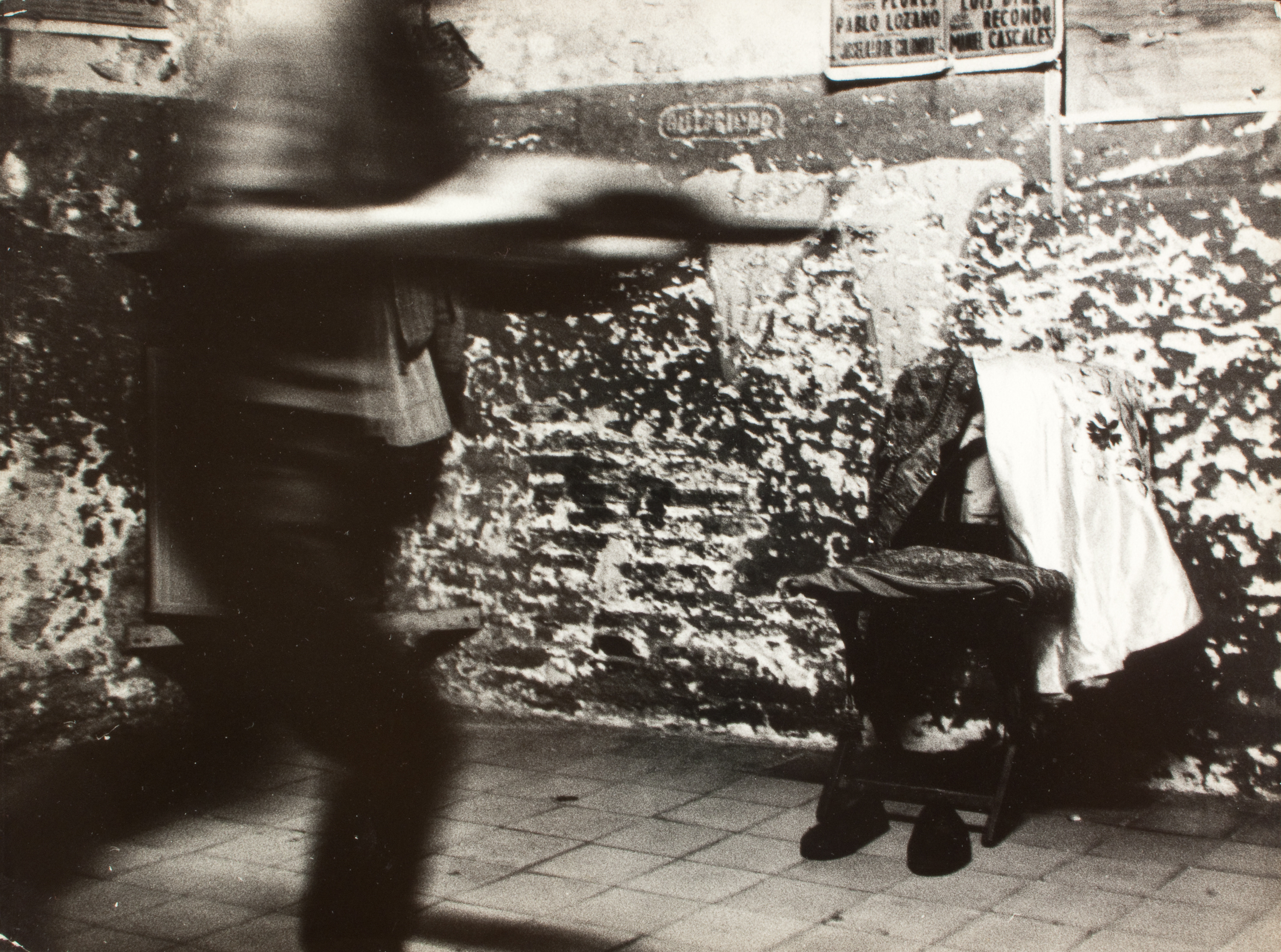 image for: Oriol Maspons - Fotografia per al llibre «Toreo de salón. Farsa con acompañamiento de clamor y murga», de Camilo José Cela - Cap a 1958-1962