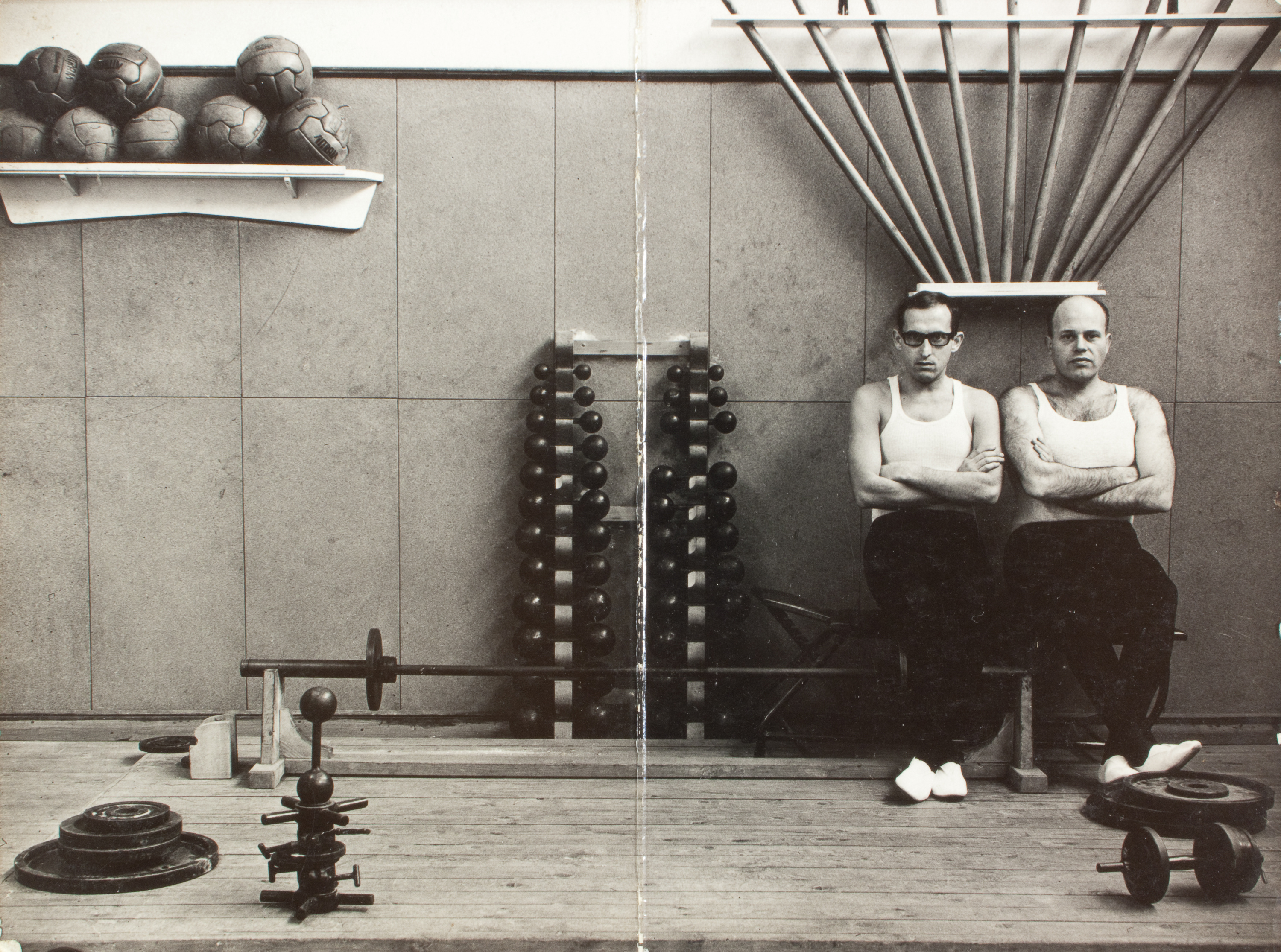 image for: Oriol Maspons - Oriol Maspons i Julio Ubiña en un gimnàs (Nadala) - 1962