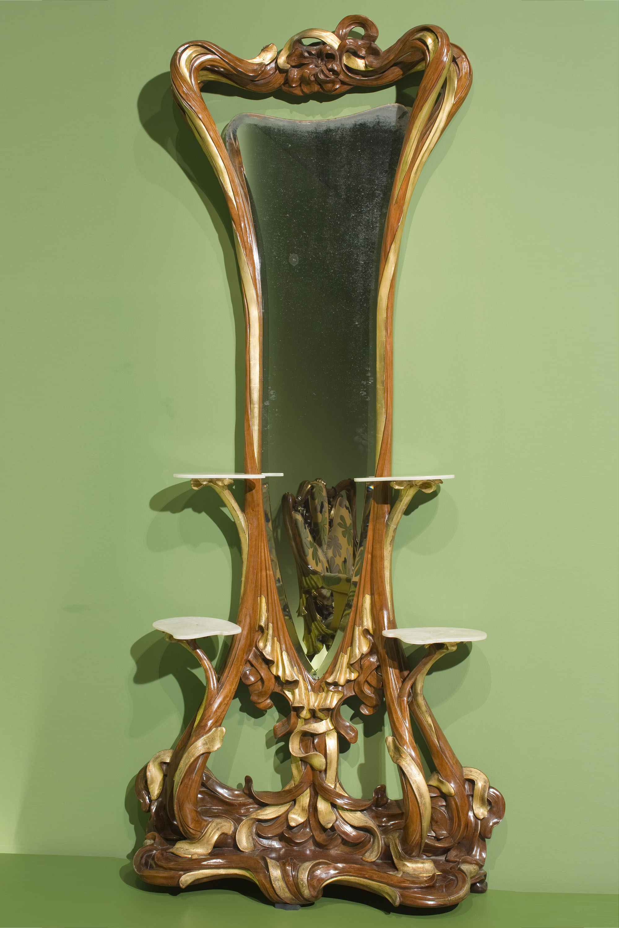 image for: Aleix Clapés - Paraigüer amb mirall - Cap a 1898-1902