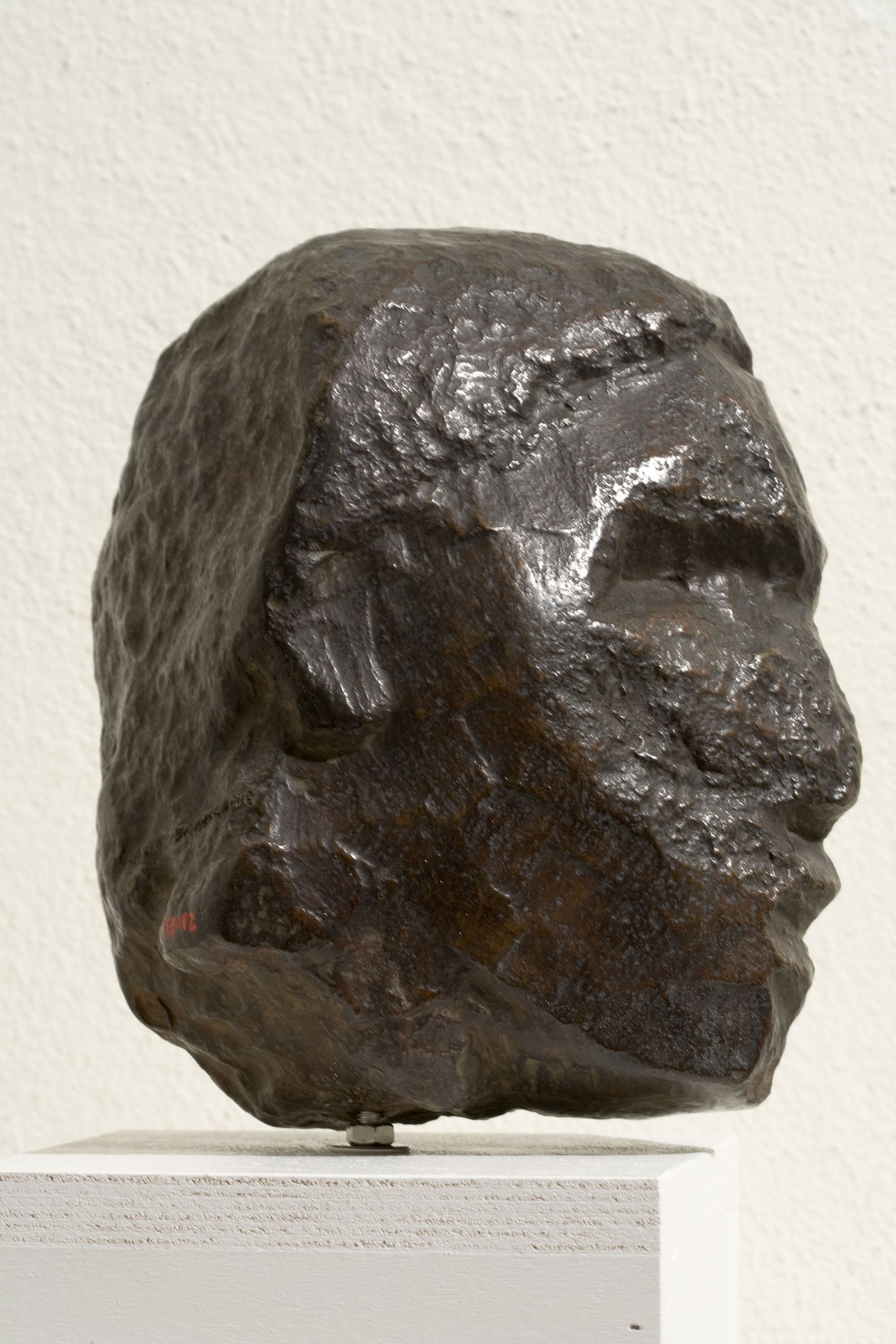 image for: Juli González - Cap de dona adormida I - 1934-1936 [1]