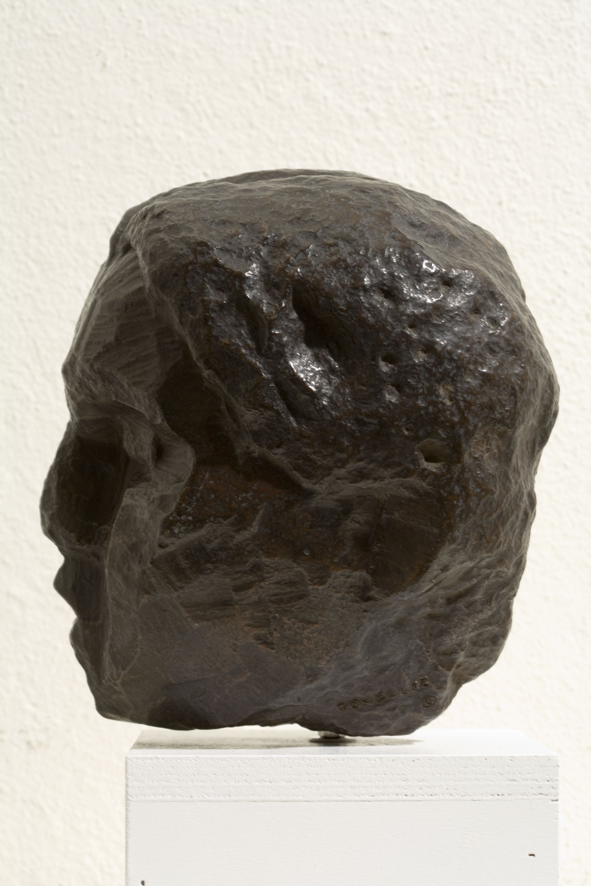 image for: Juli González - Cap de dona adormida I - 1934-1936 [3]