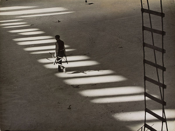 image for: Oriol Maspons - Sense títol - Cap a 1955