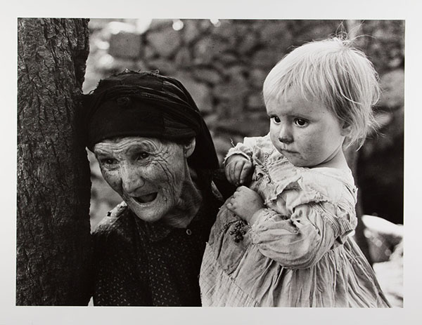 image for: Oriol Maspons - Fotografia per al llibre «Caminando por Las Hurdes», d&#039;Antonio Ferres i Armando López Salinas - 1960