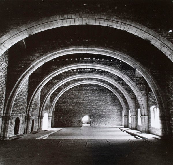 image for: Oriol Maspons - Saló del Tinell - Cap a 1971