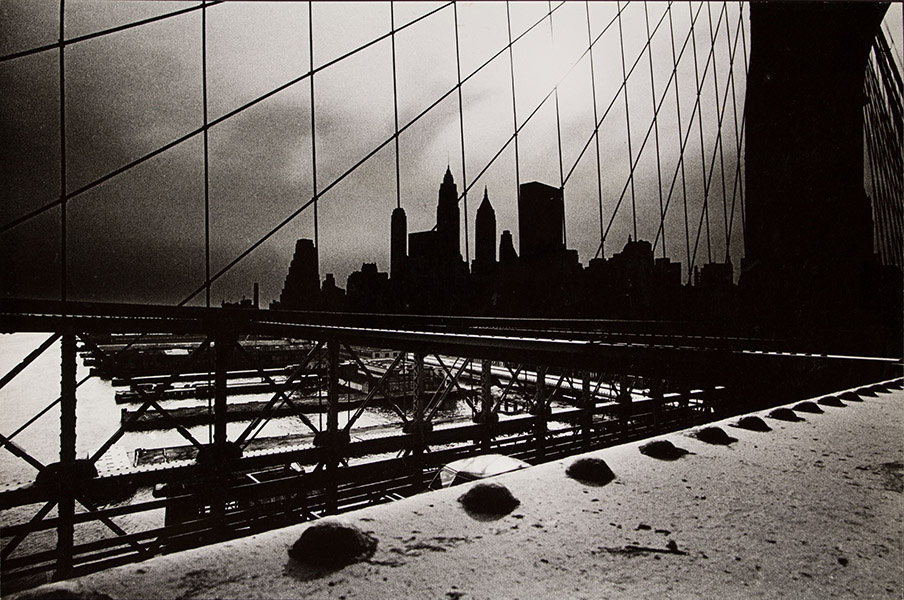 image for: Oriol Maspons - Fotografia per al llibre «Poeta en Nueva York », de Federico García Lorca - 1965